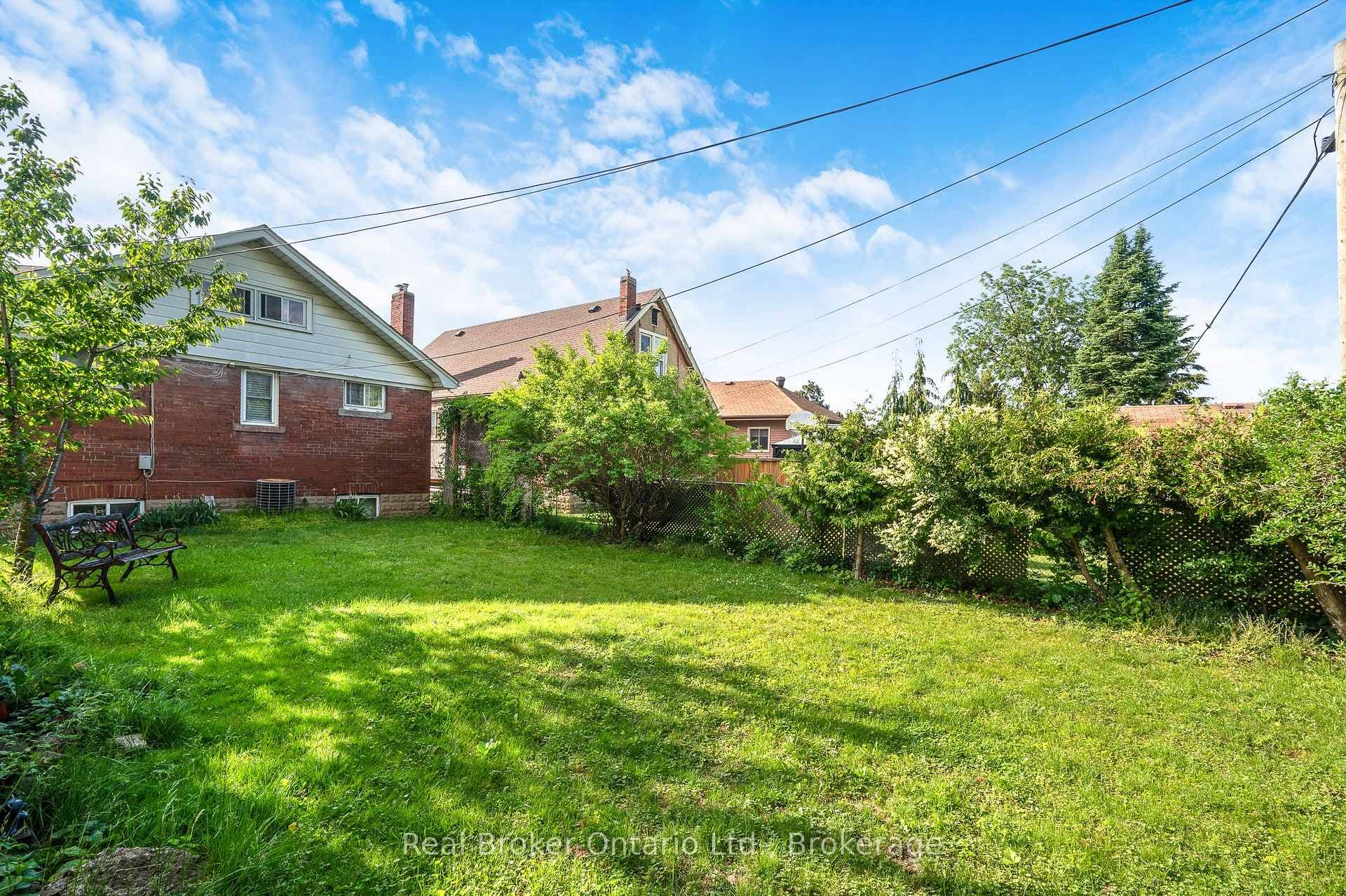 295 Keswick Court photo 23