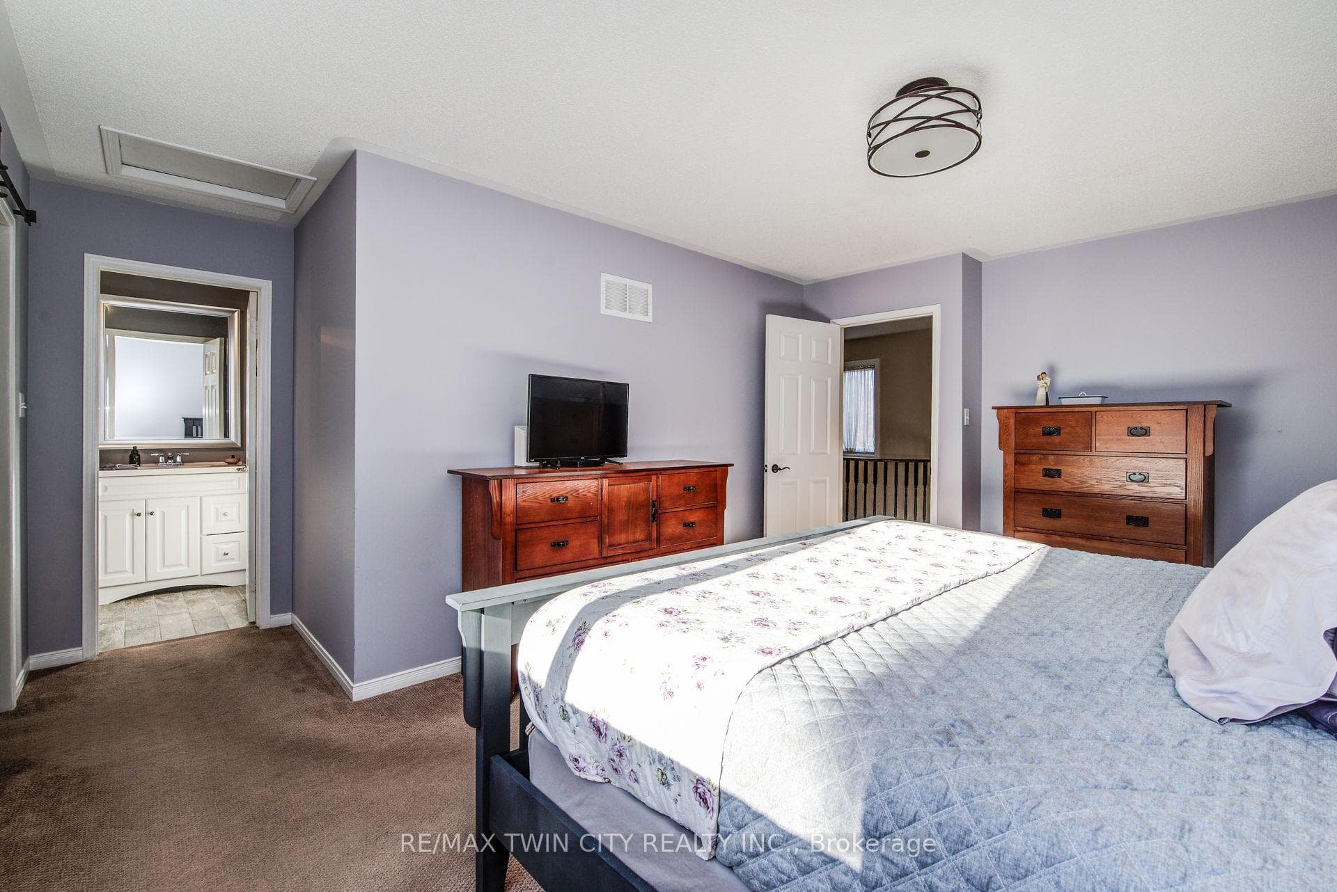 19 Sebastian Crescent photo 16