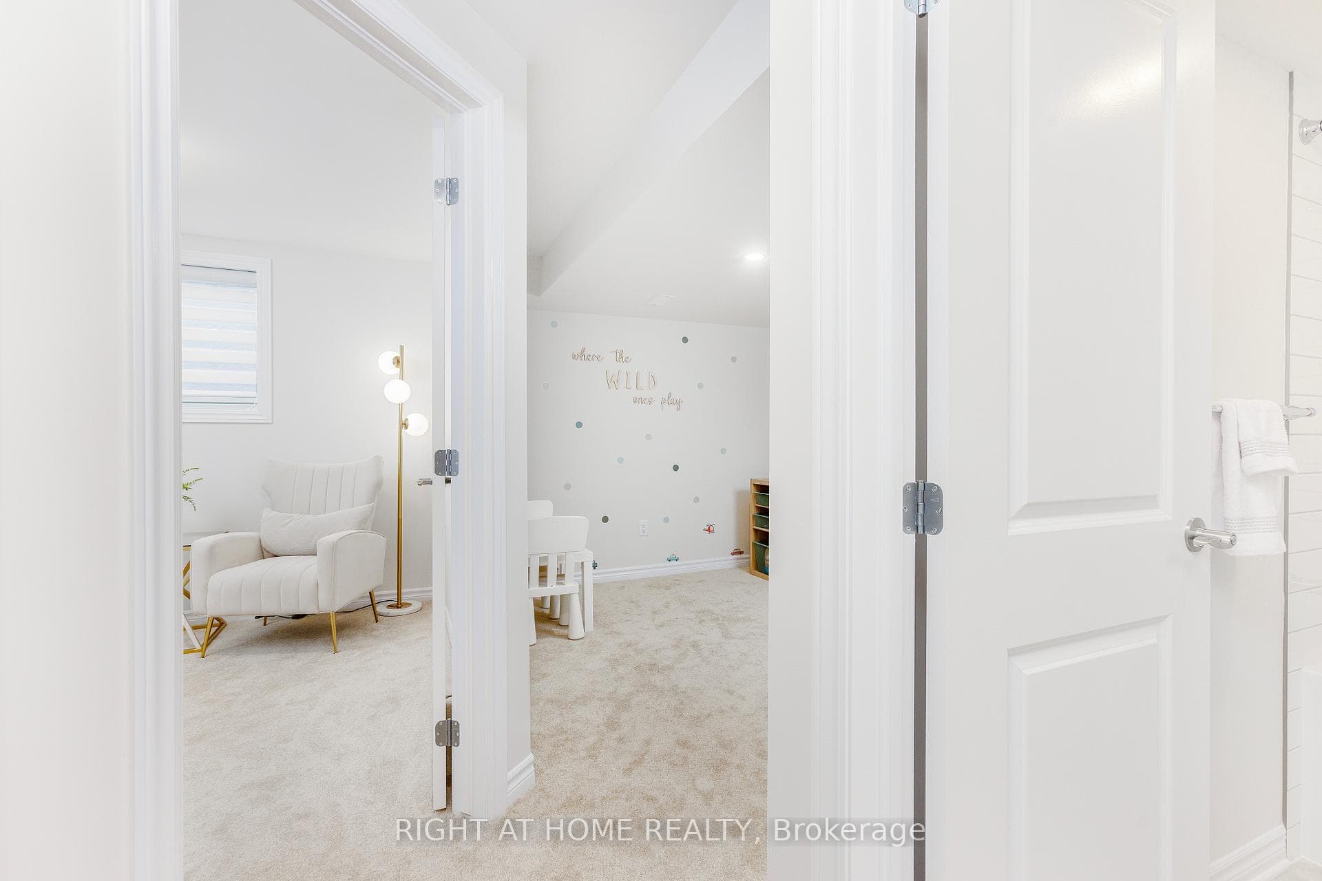 65 Esban Drive photo 30