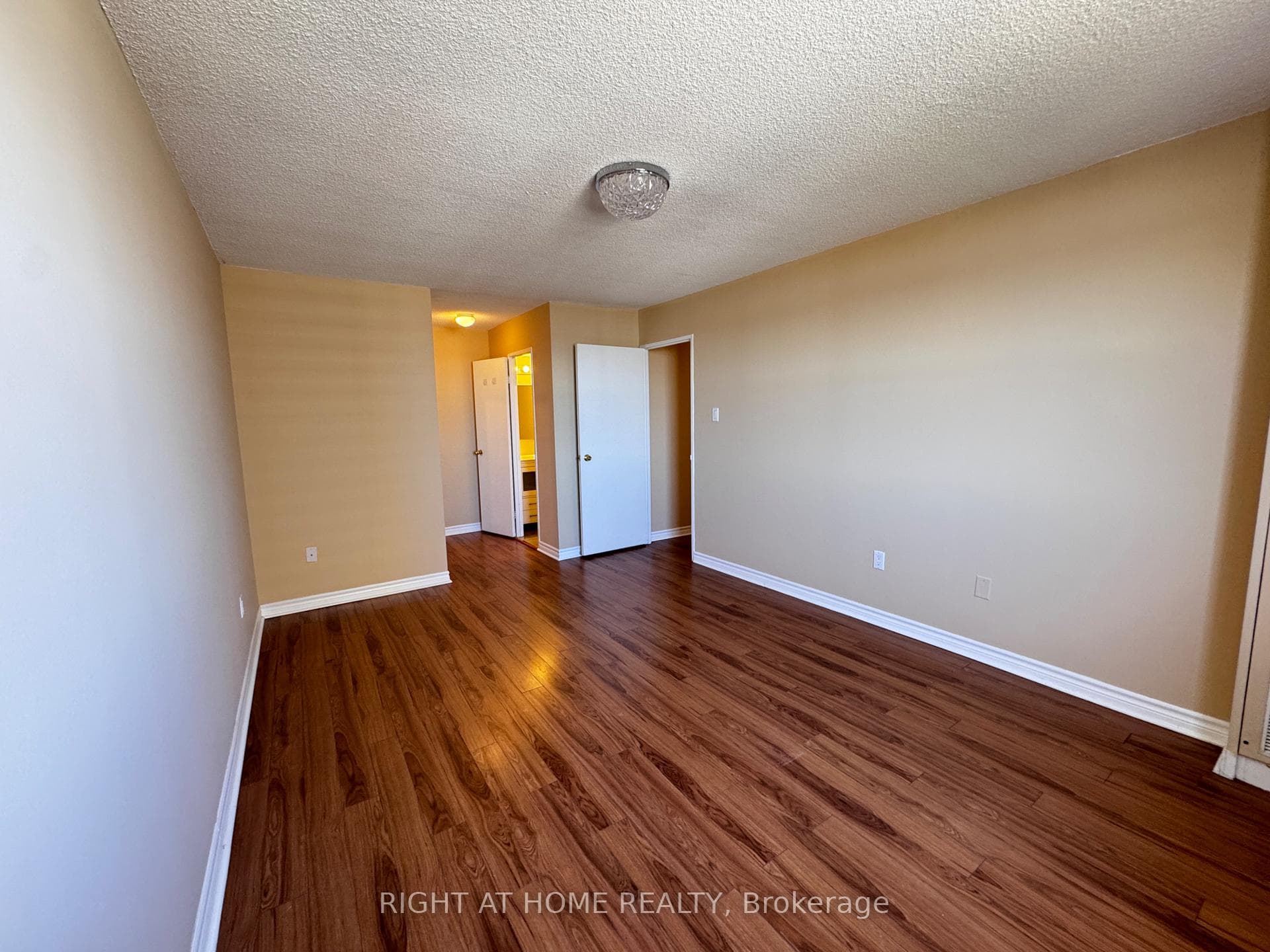 205 Hilda Avenue Unit 2104 photo 15