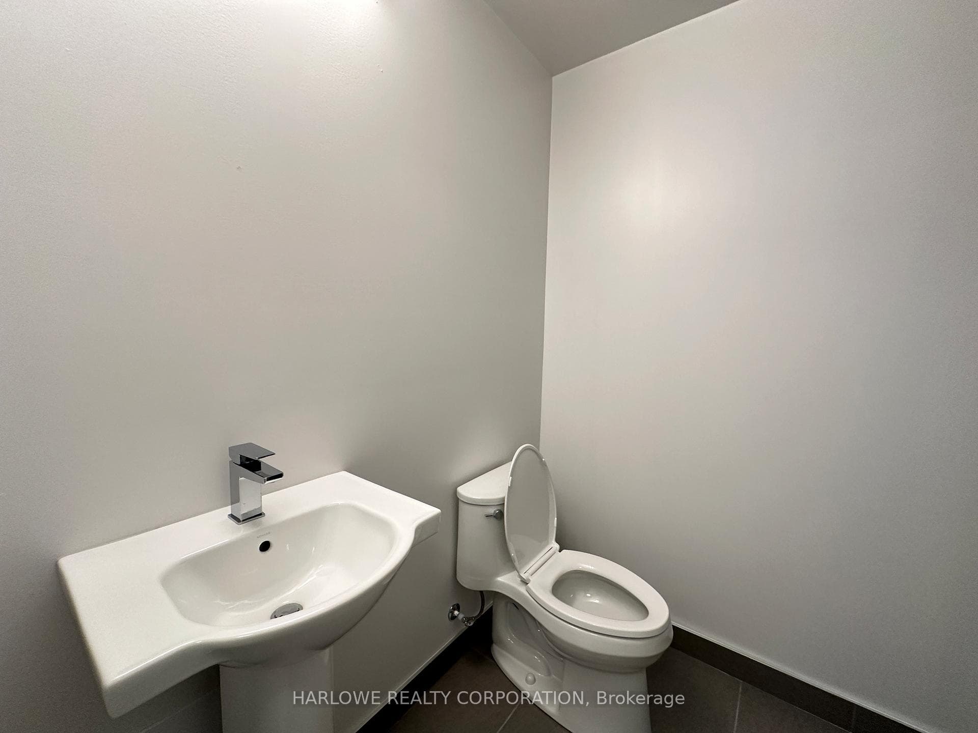 135 Lower Sherbourne Street Unit 1837 W photo 4