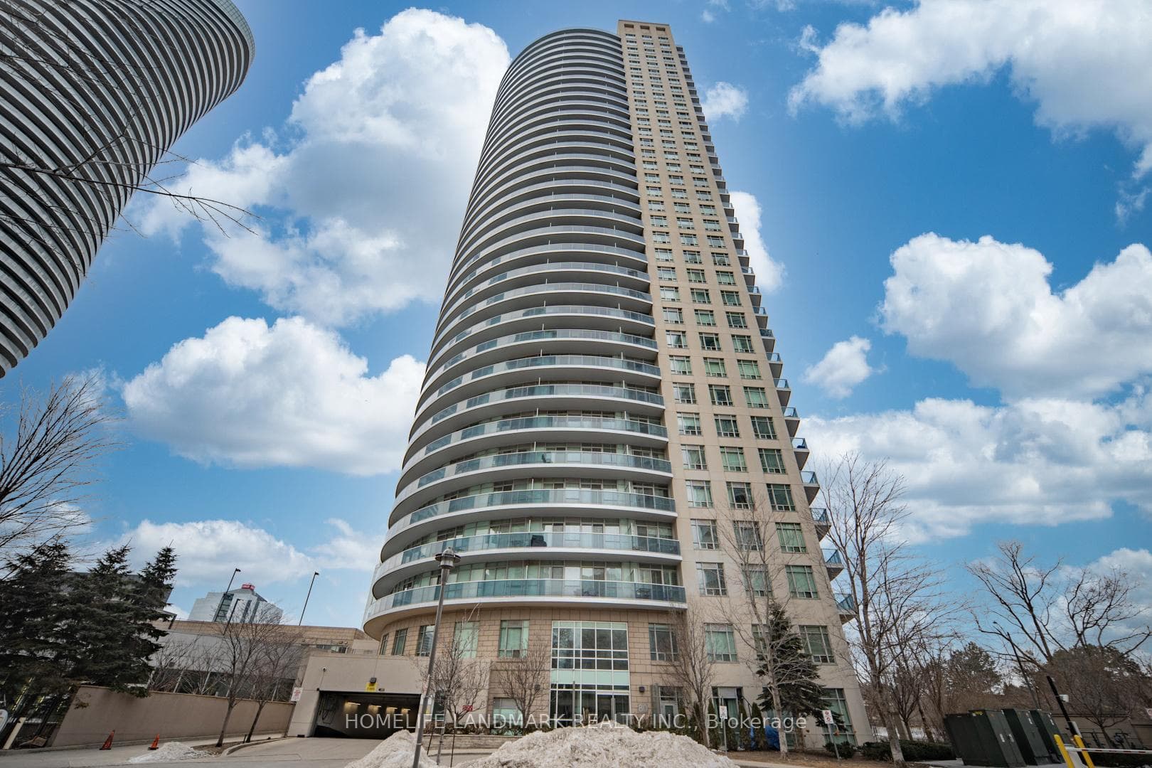 80 Absolute Avenue Unit 1001 photo 1
