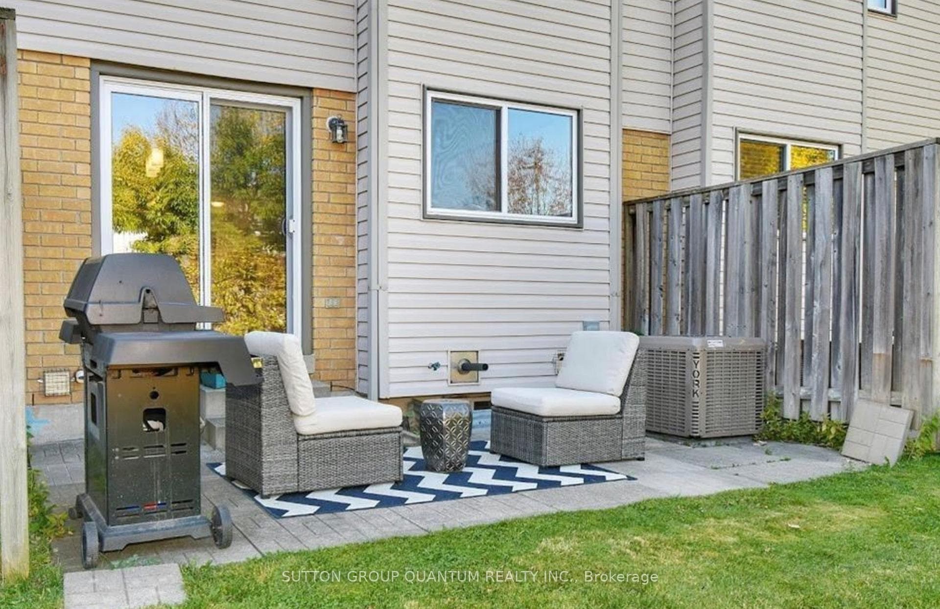 2940 HEADON FOREST Drive Unit 21 photo 18