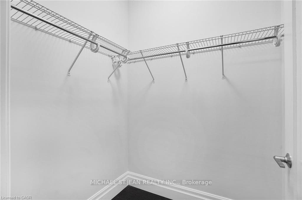 112 King Street Unit 1111 photo 33