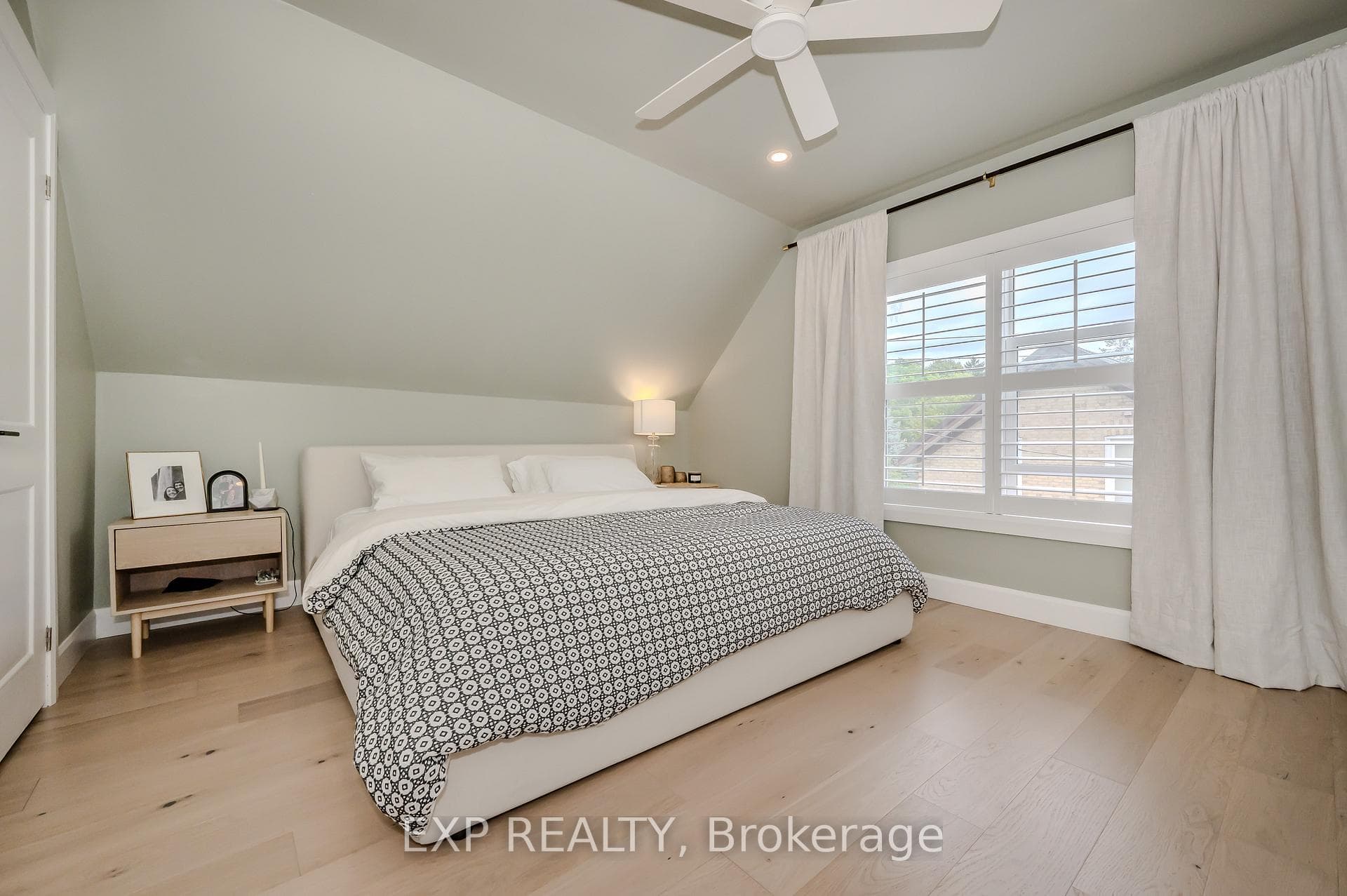 32 Hebel Place photo 15