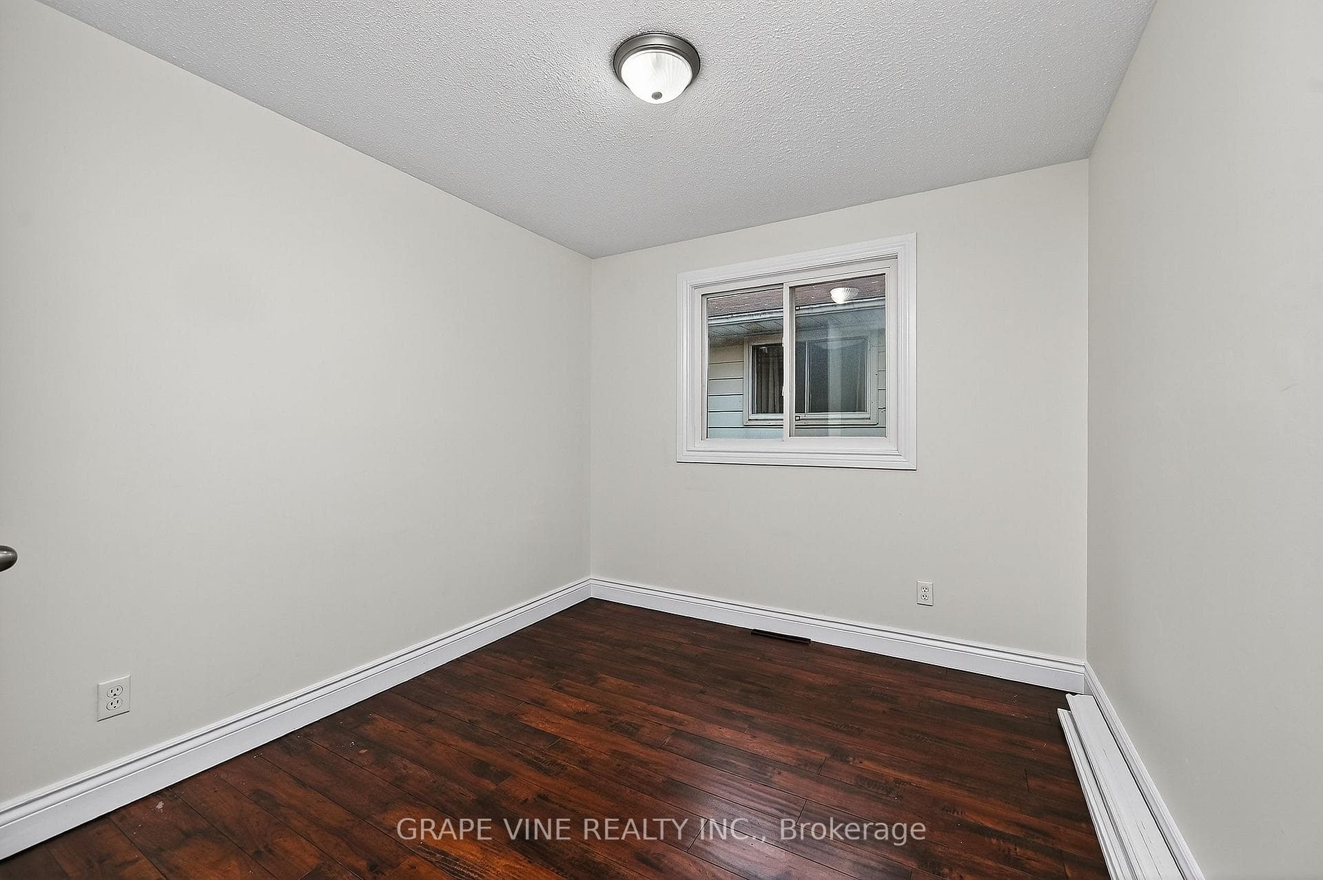 179 Victoria Street photo 18