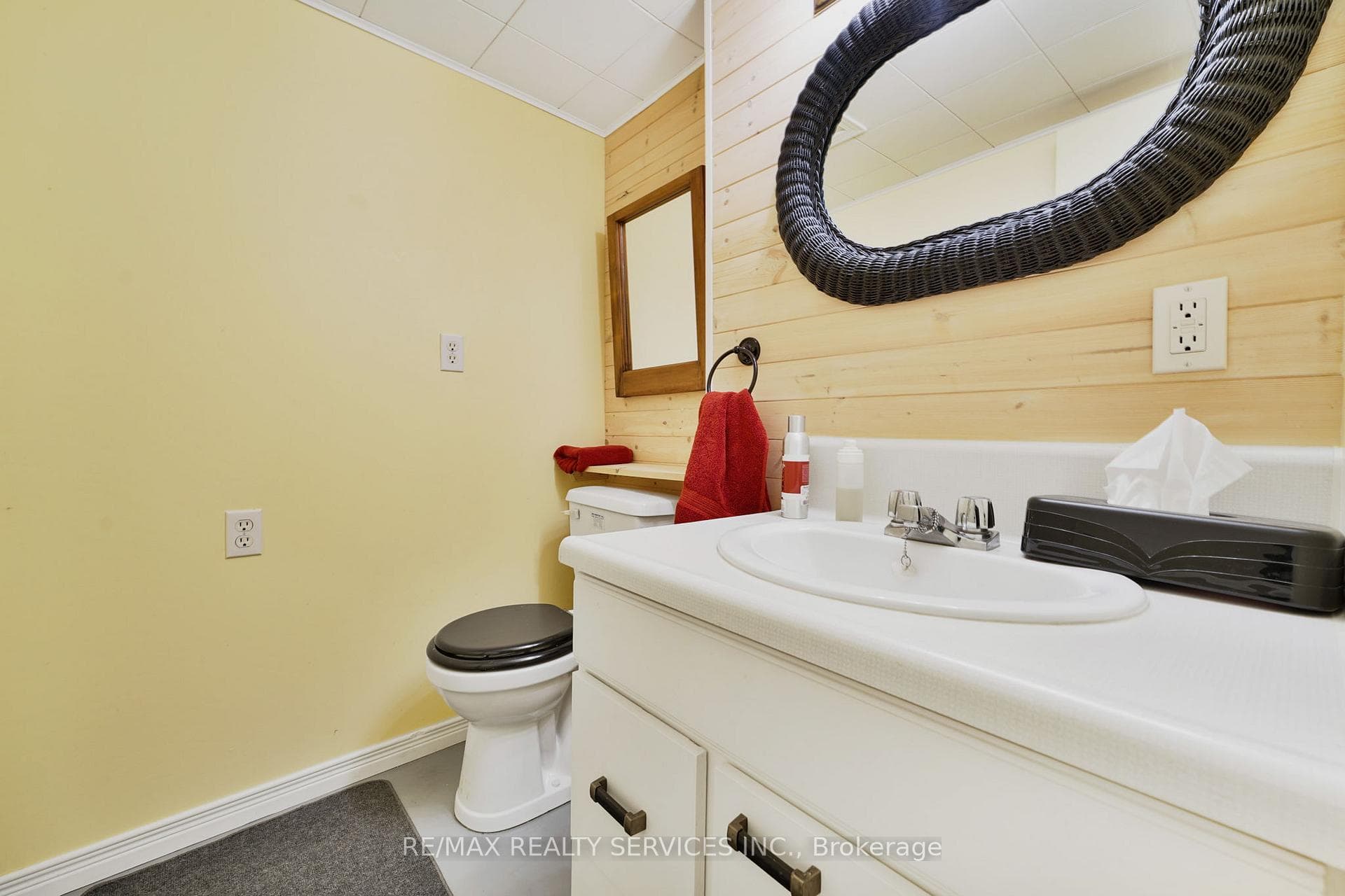 12 Pinetree Court photo 16