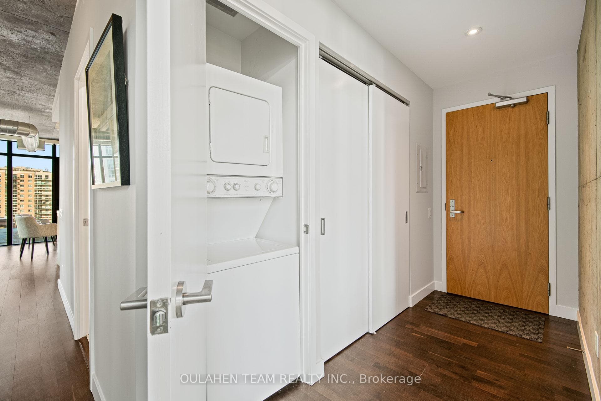 138 Princess Street Unit 801 photo 23