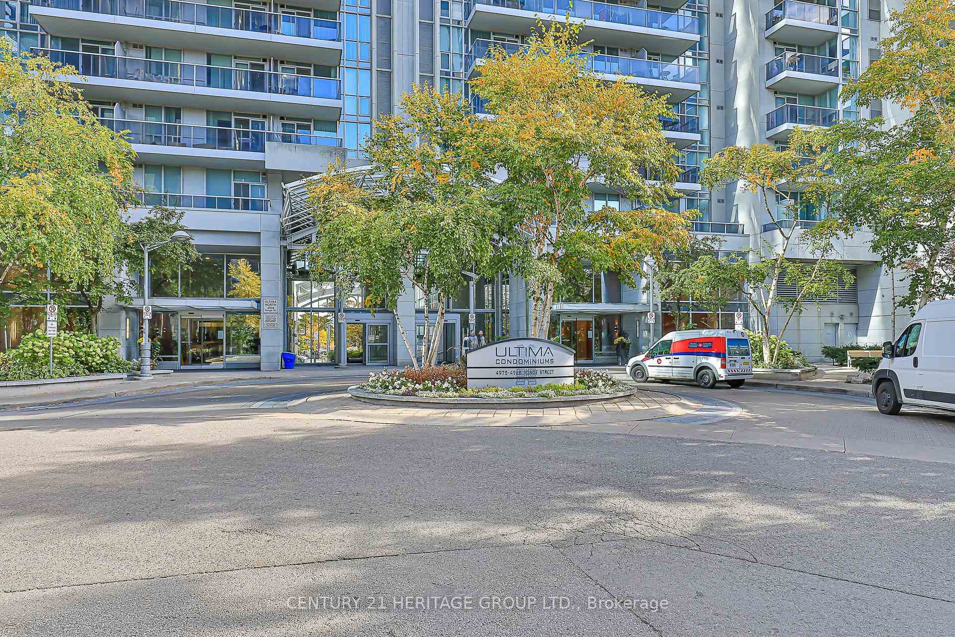 4978 Yonge Street Unit 501 photo 4