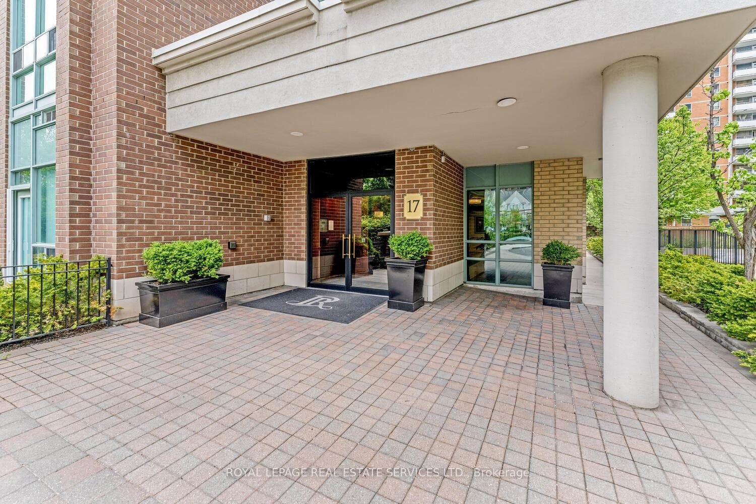 17 Michael Power Place Unit 311 photo 1