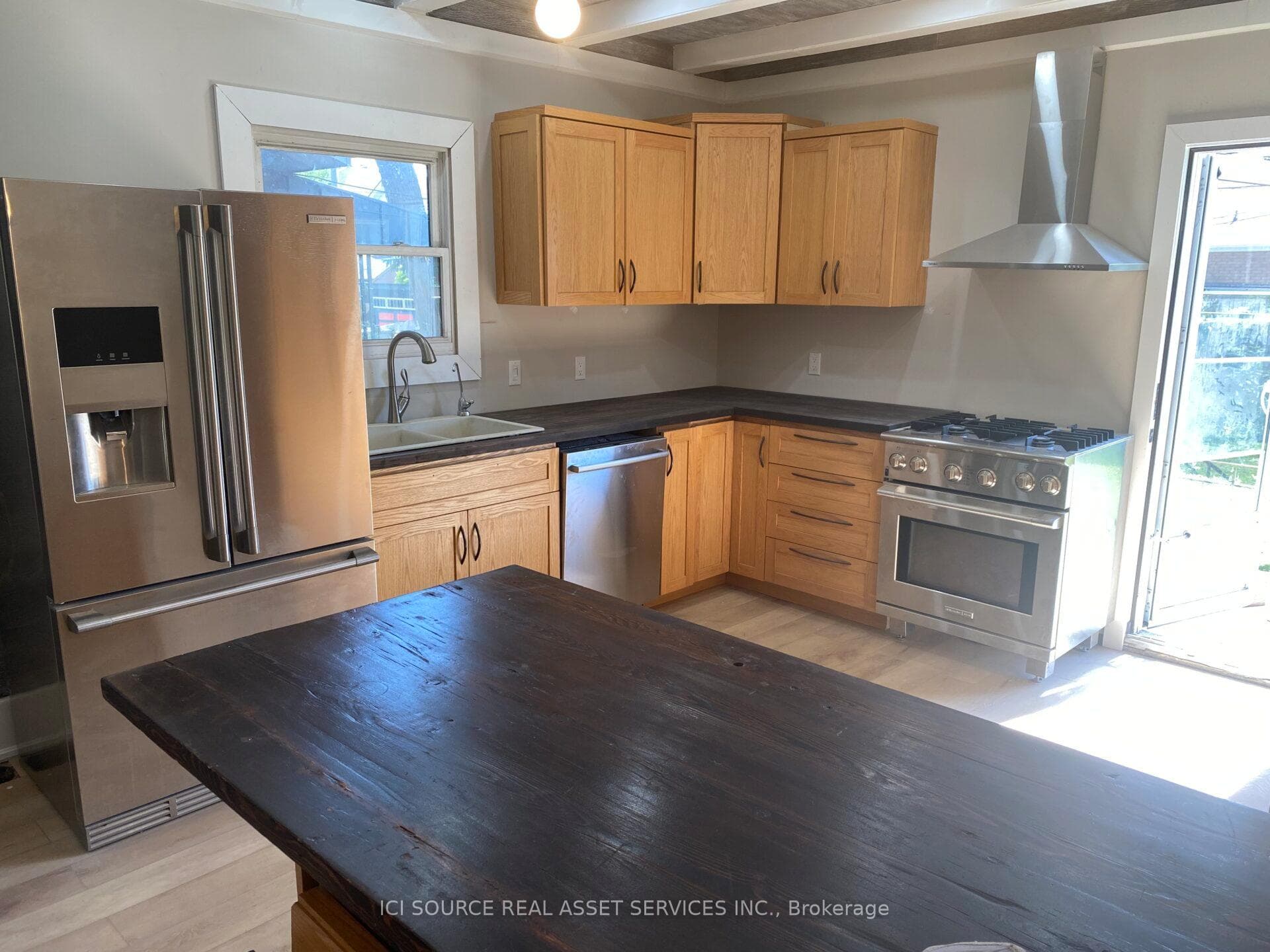 825 Raymo Road photo 5