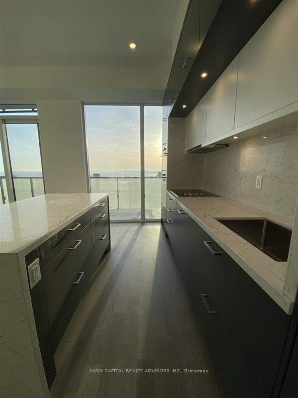 470 Front Street Unit PH01 photo 6