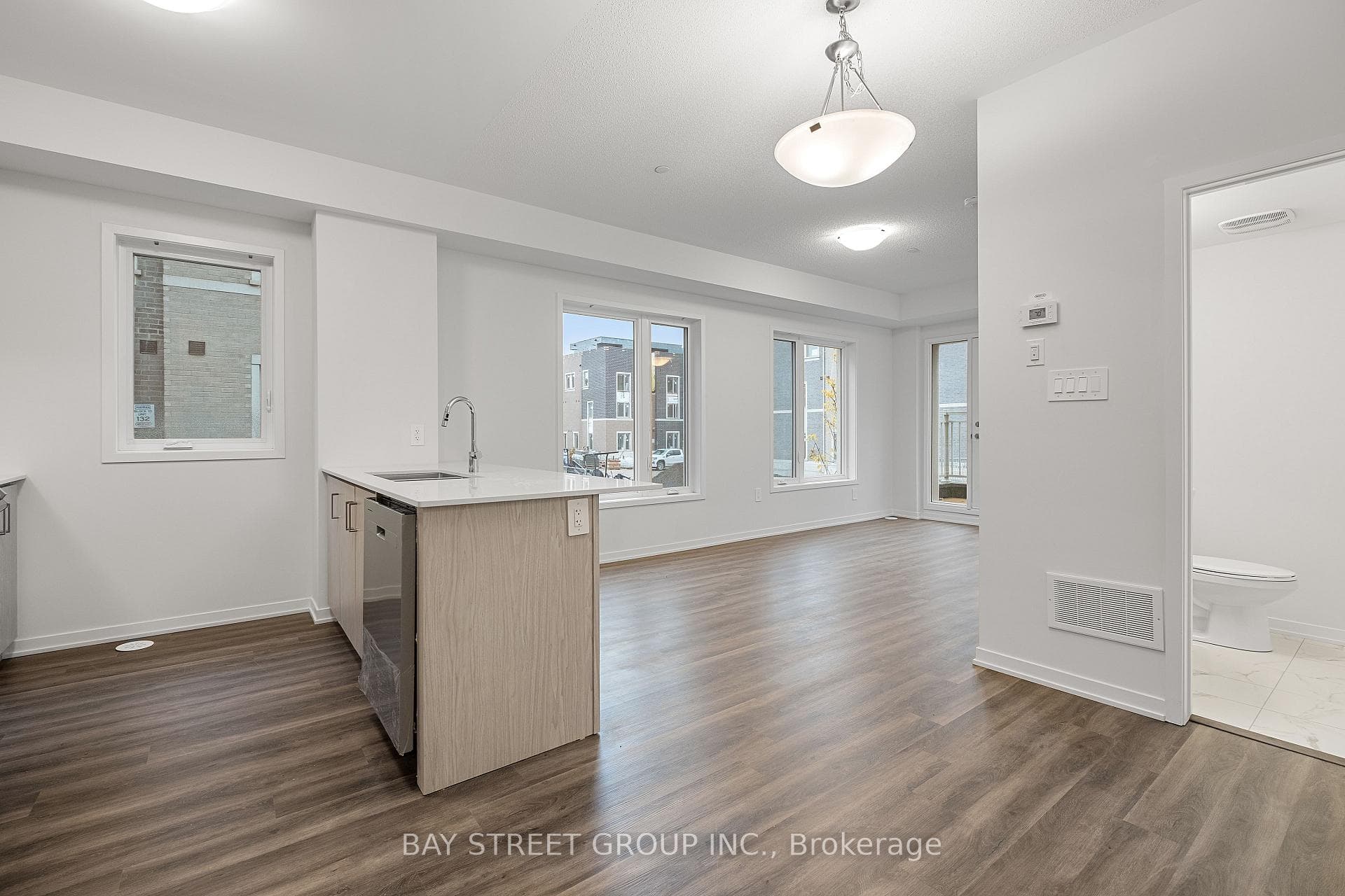 31 Honeycrisp Crescent Unit 60 photo 12