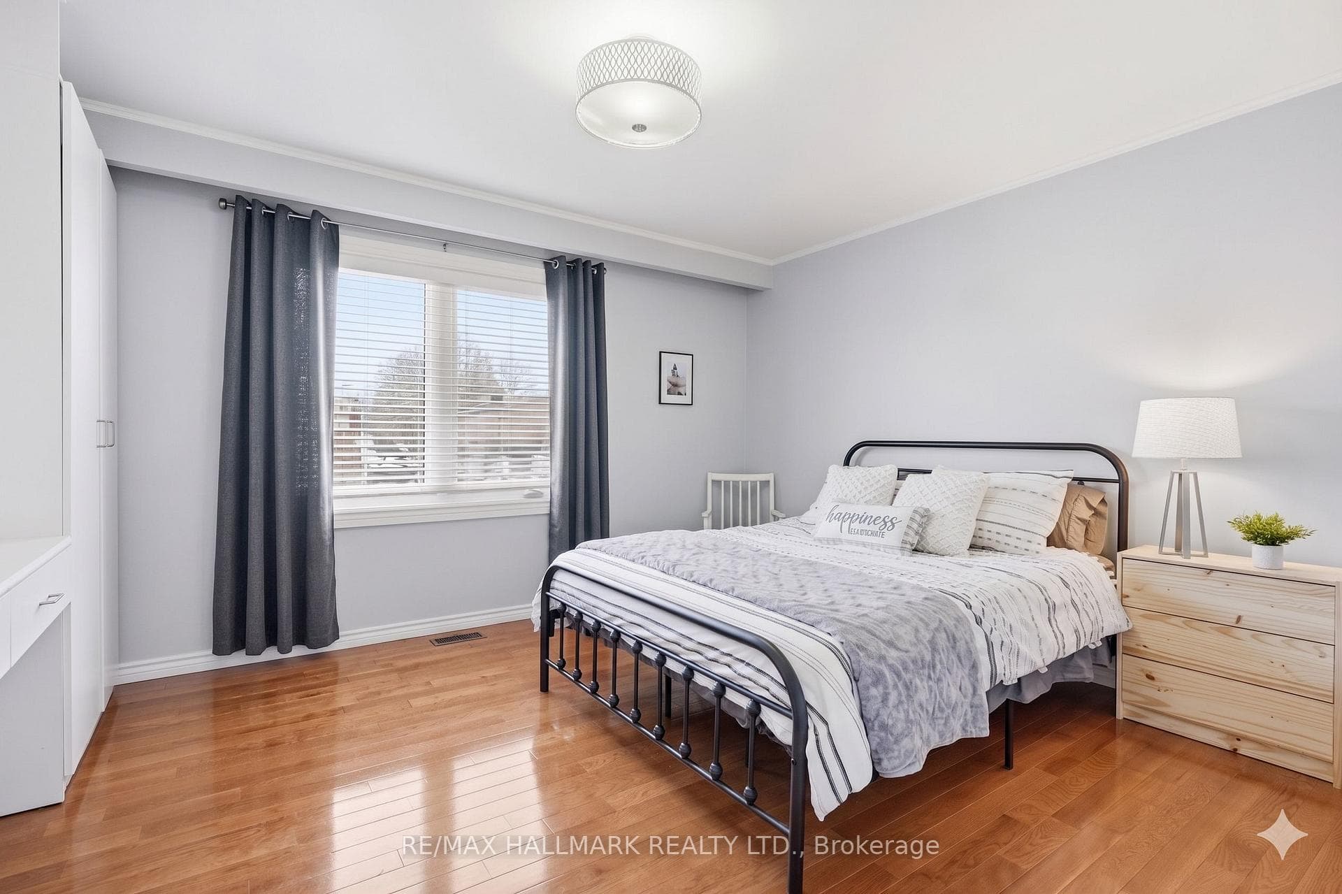 28 Jane Crescent photo 22