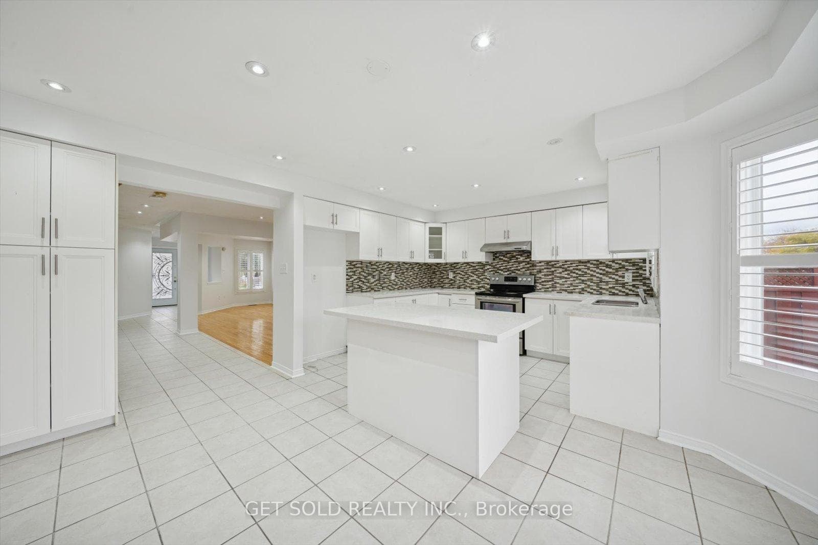 36 Field Thistle Drive photo 8