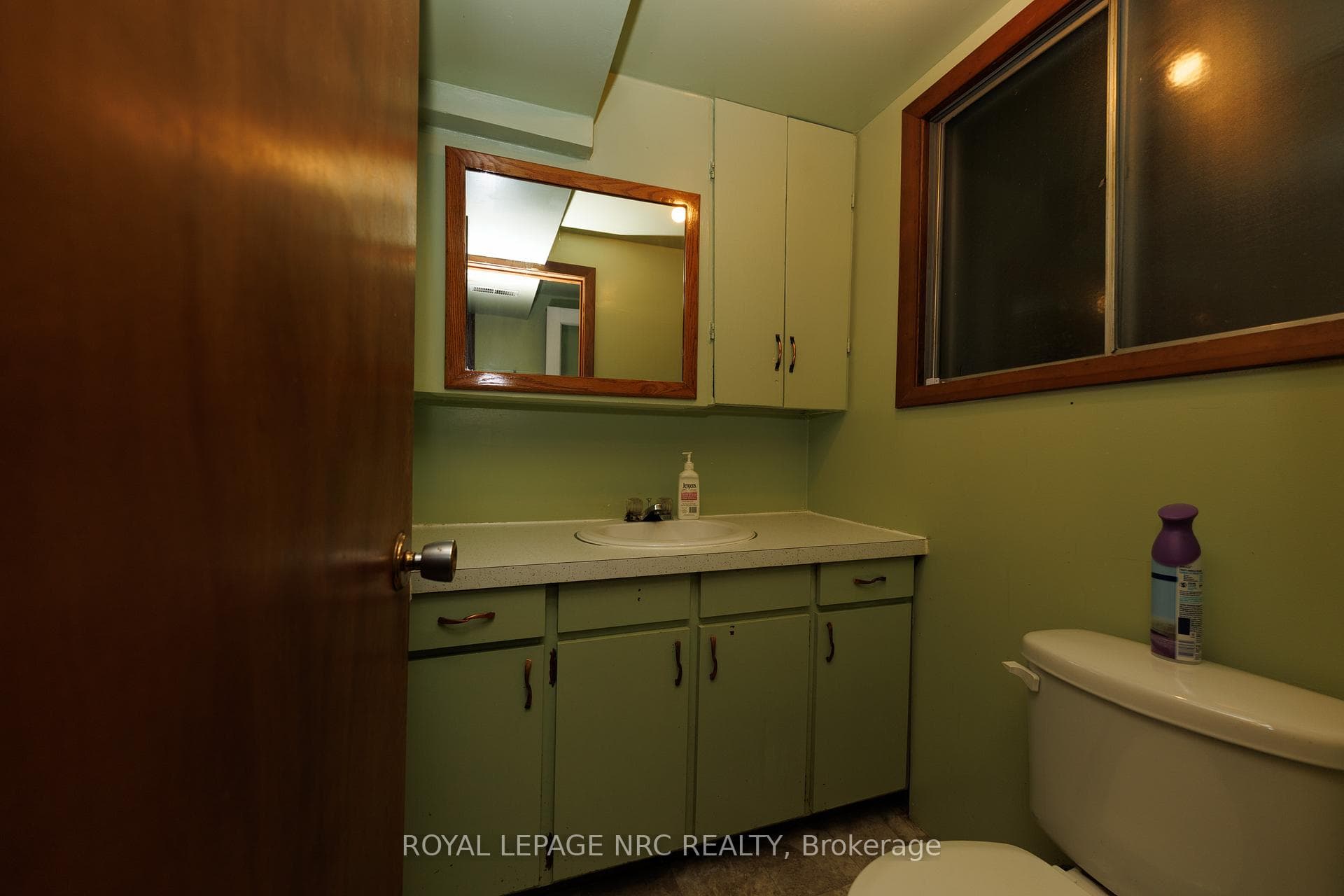 33 Strathmore Crescent photo 30