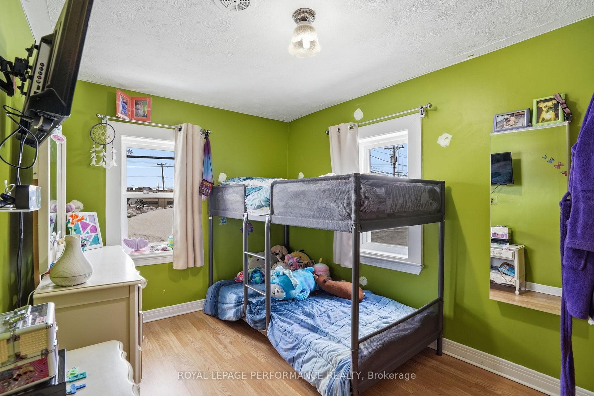 3rd bed