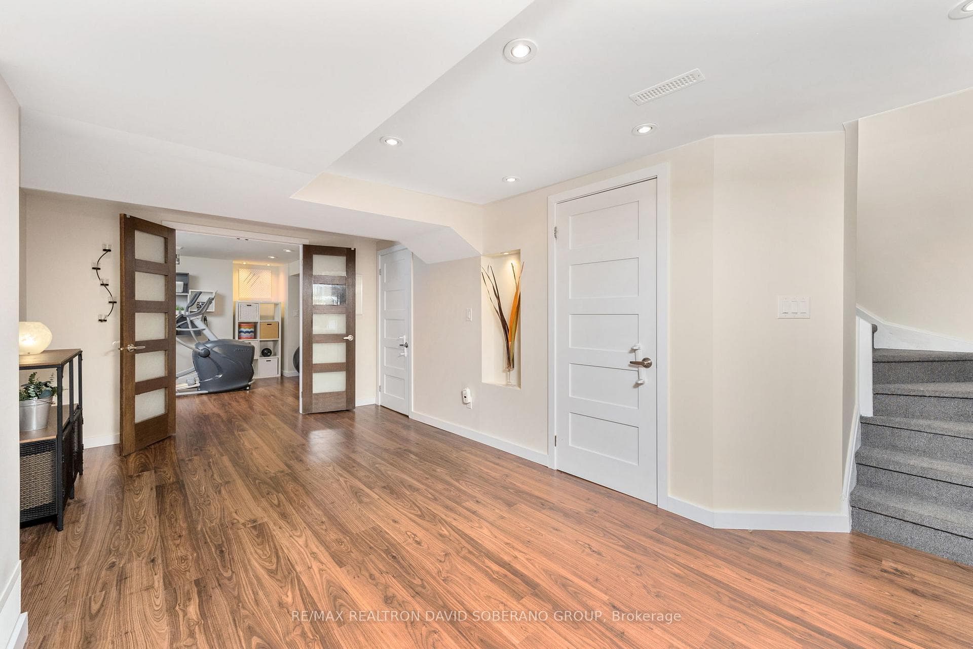 144 Benjamin Hood Crescent photo 24
