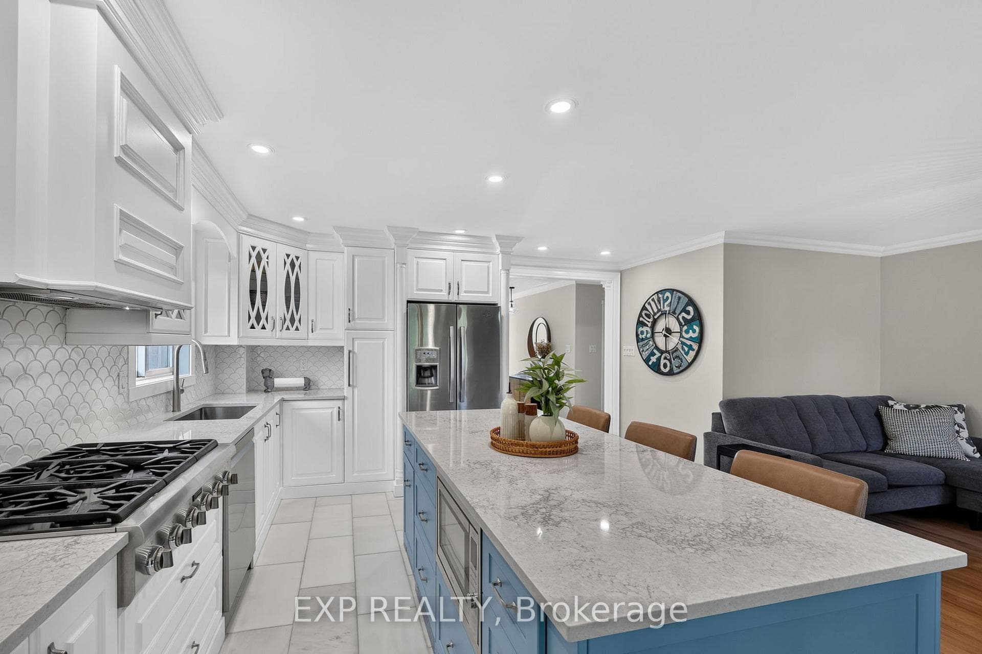 129 Golden Meadow Road photo 17