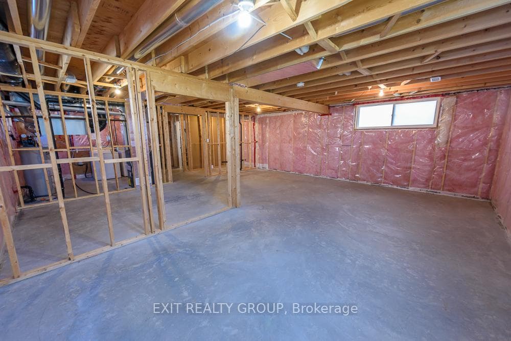 126 GREENHILL Lane photo 25
