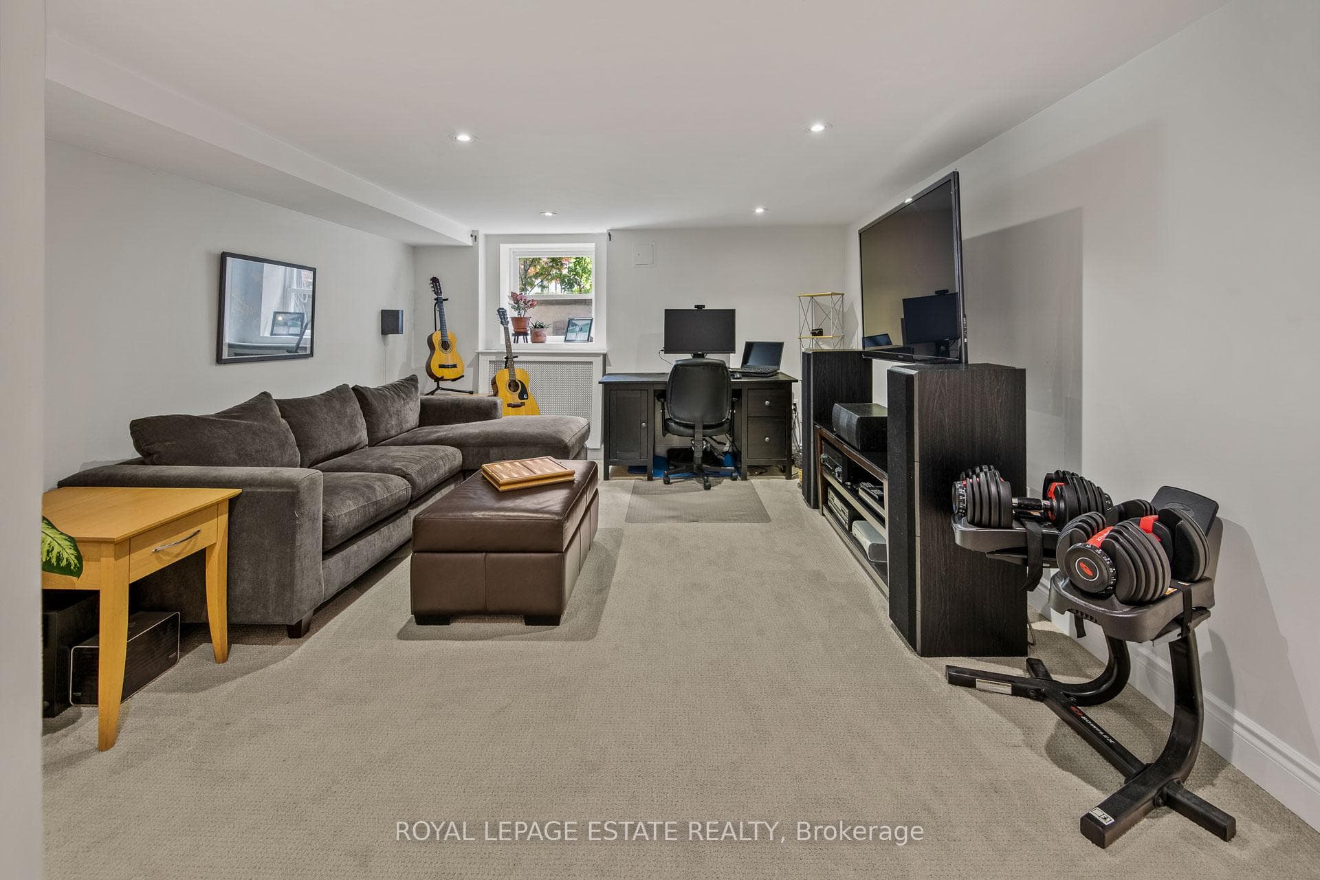 512 Soudan Avenue photo 24