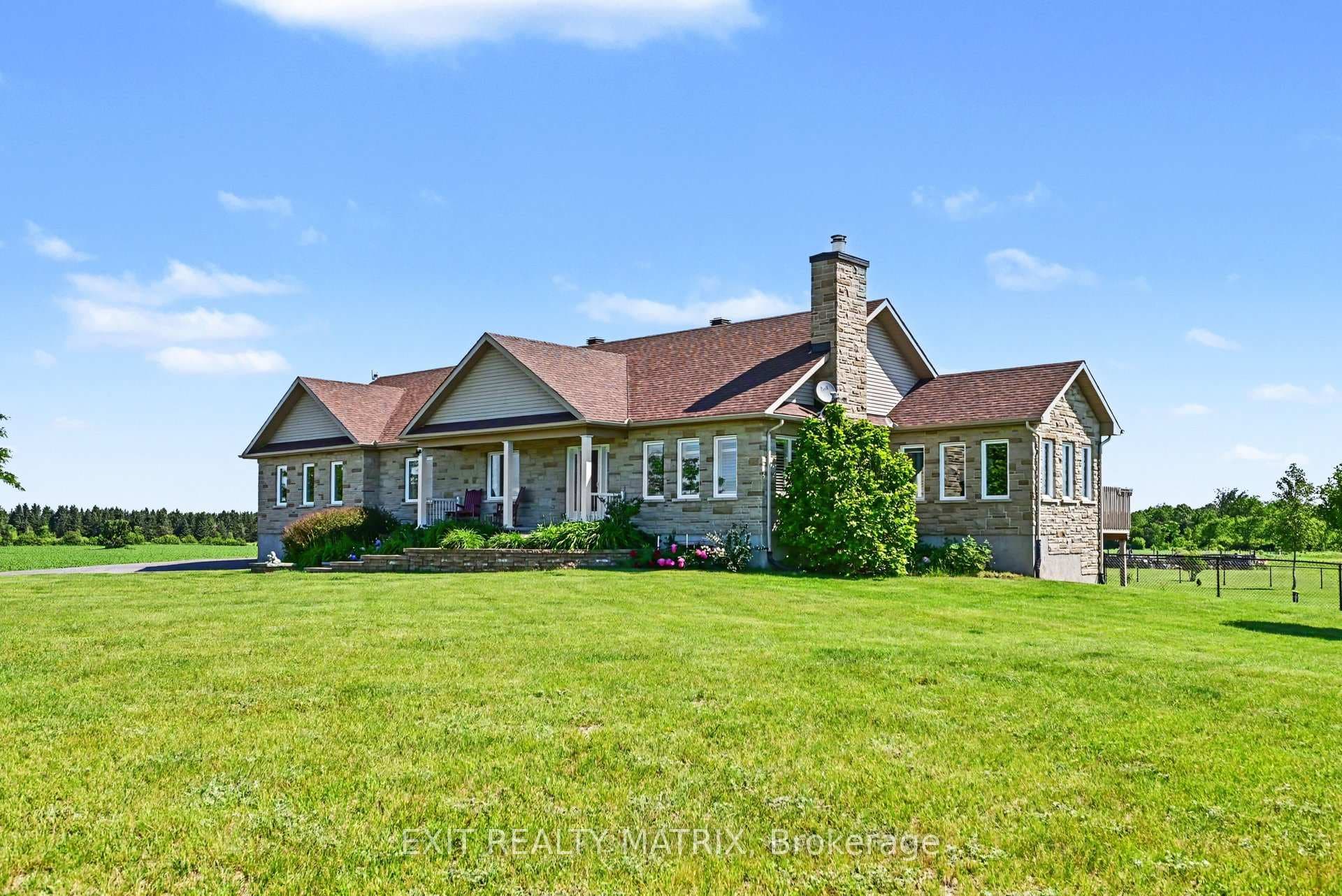 3139 Birchgrove Road photo 3