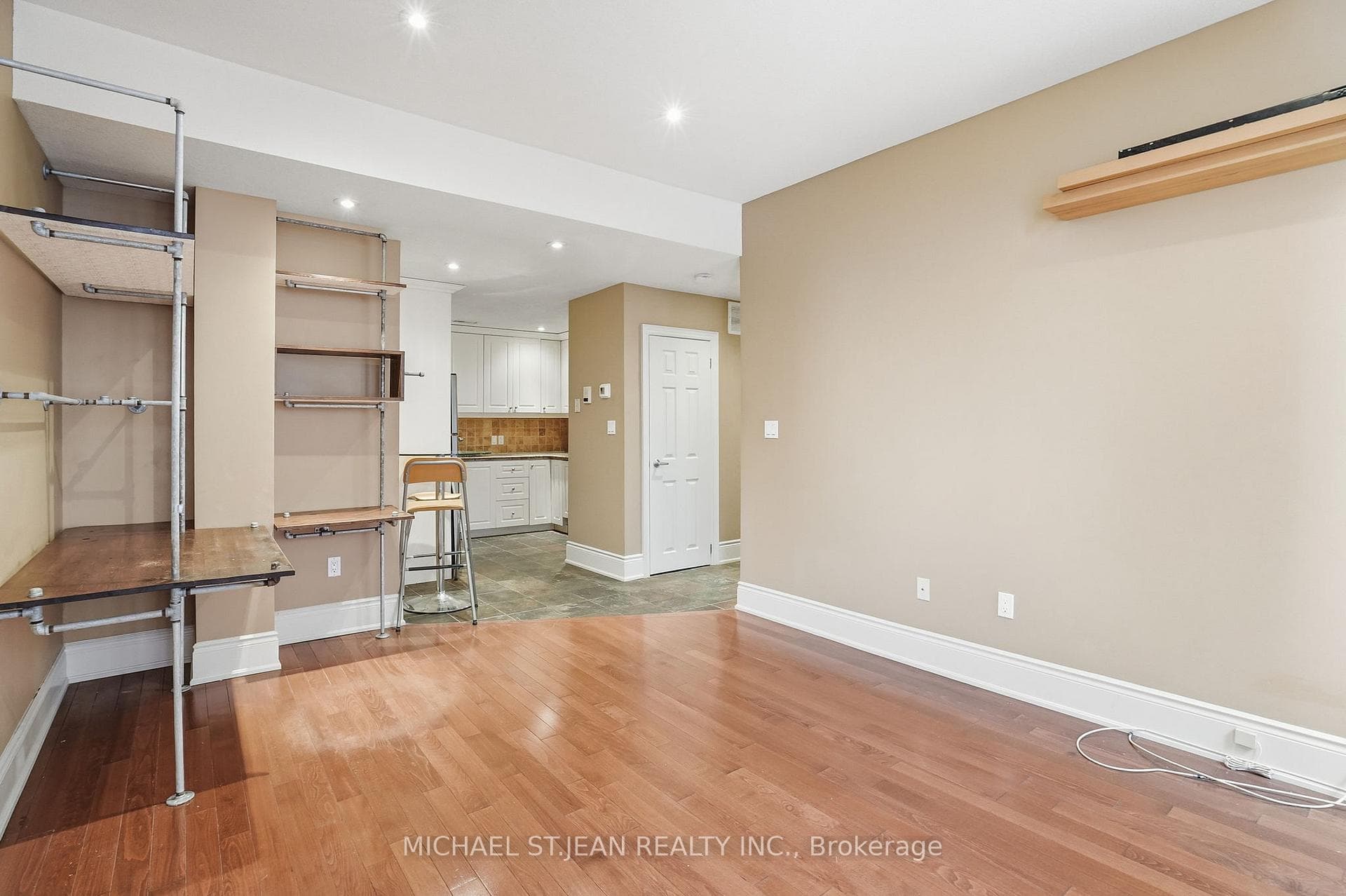 283 King Street Unit 306 photo 20