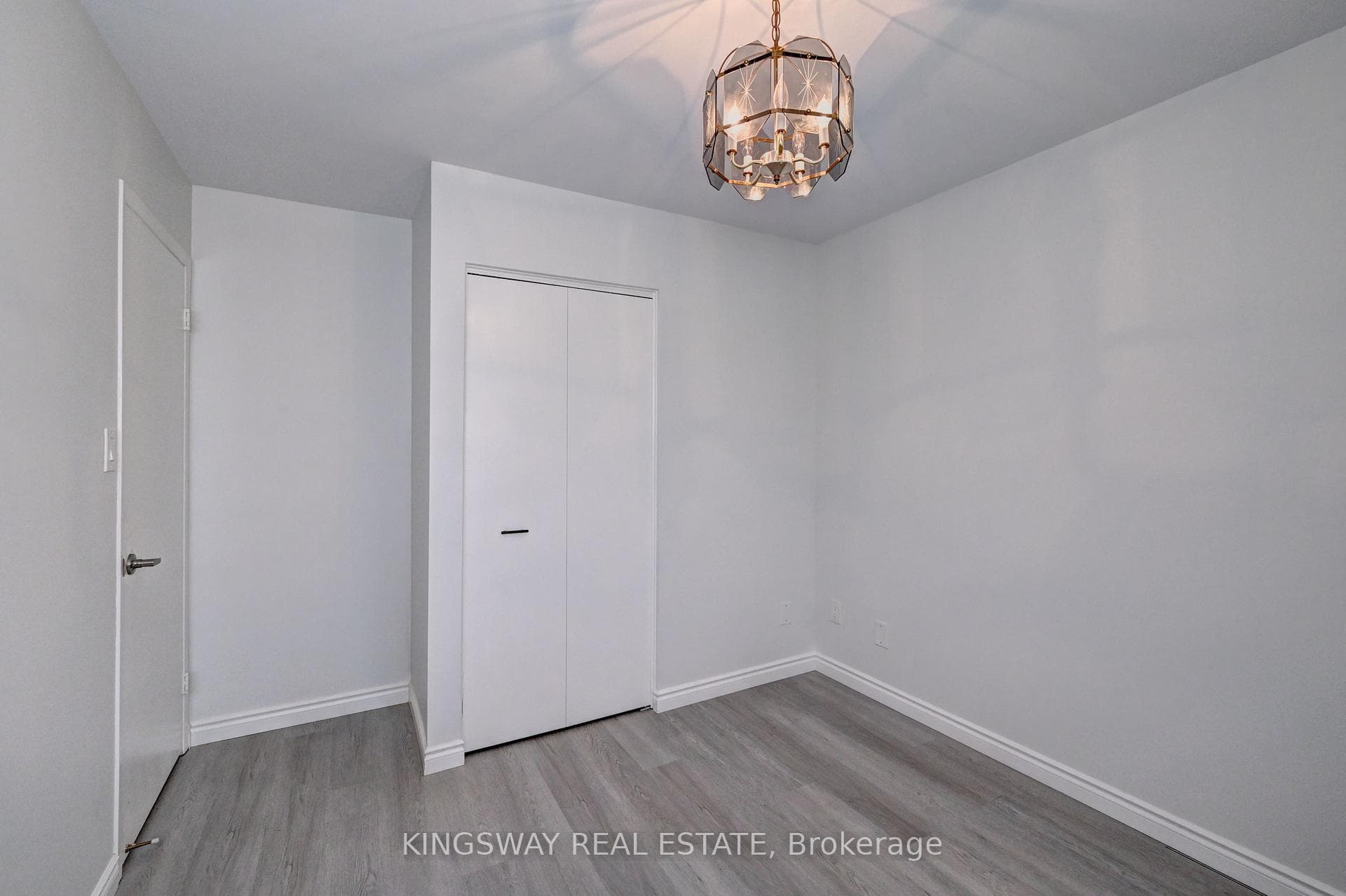 300 BLACKWELL Drive photo 19