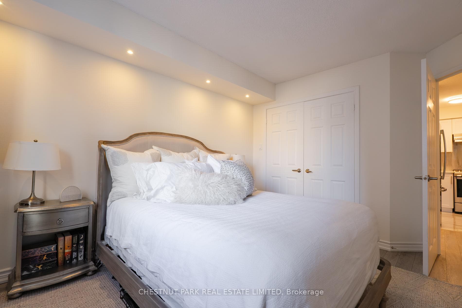 25 Grenville Street Unit 706 photo 27