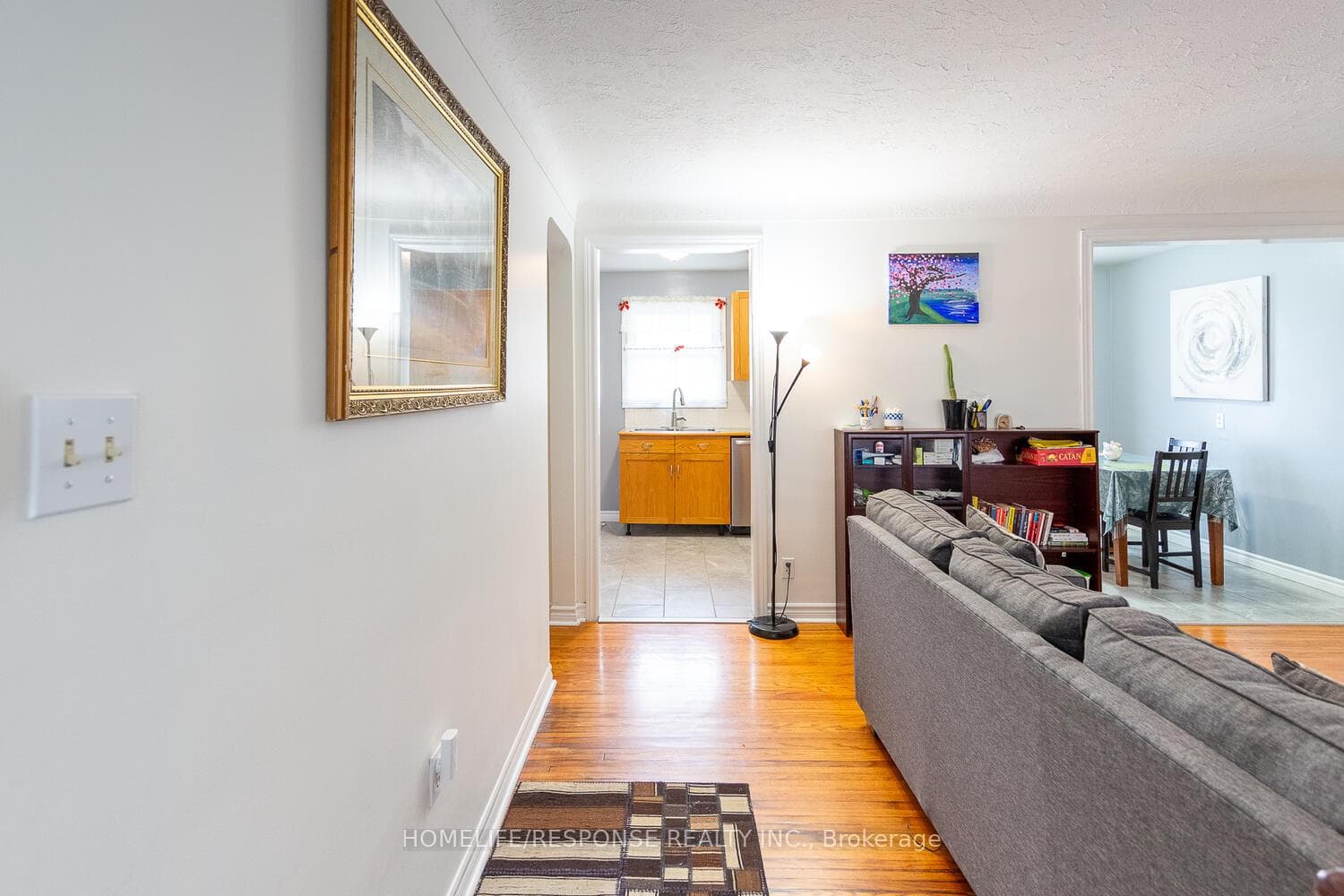 35 PARKDALE Drive photo 5