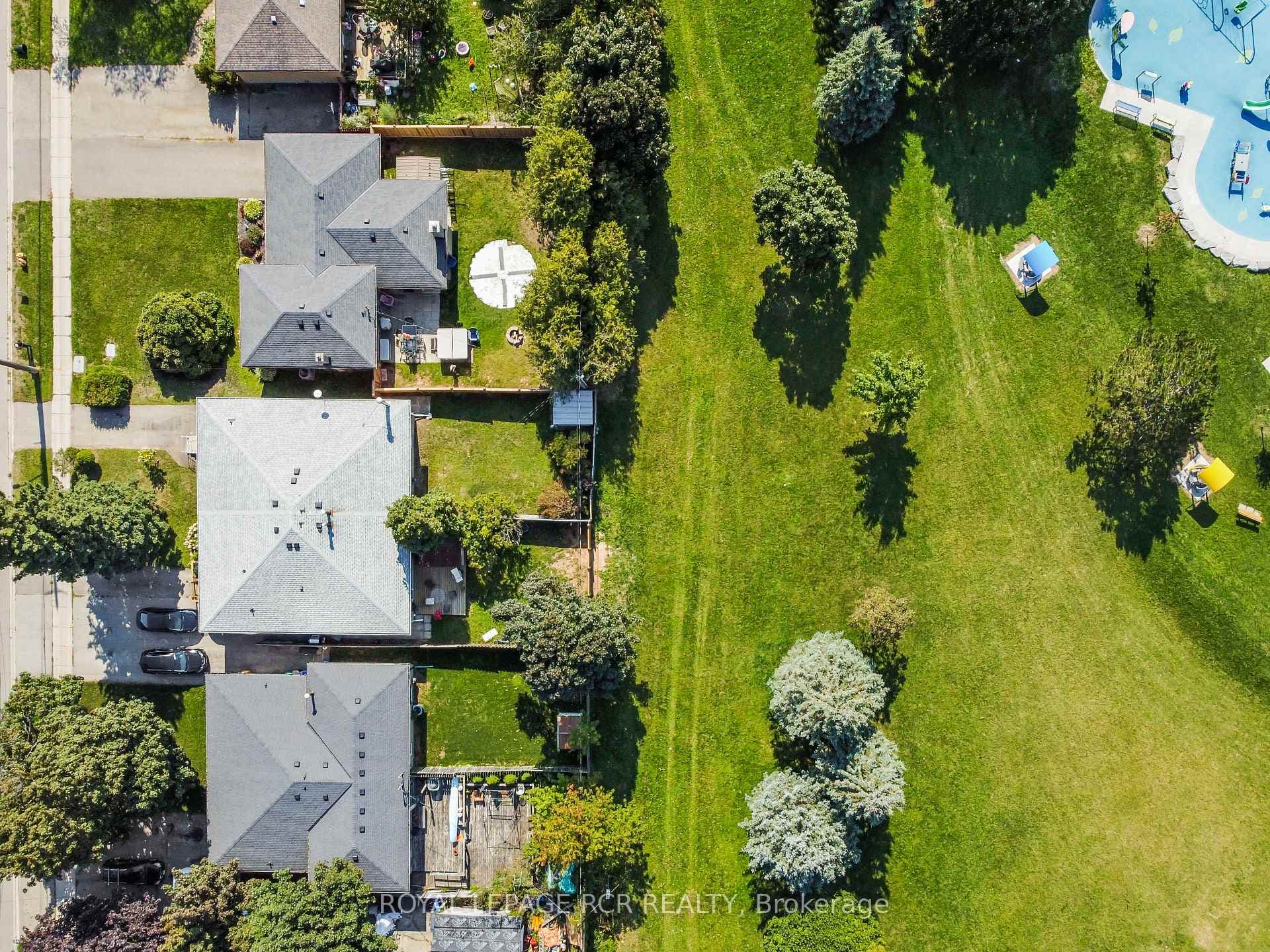 92A Dawson Road photo 32