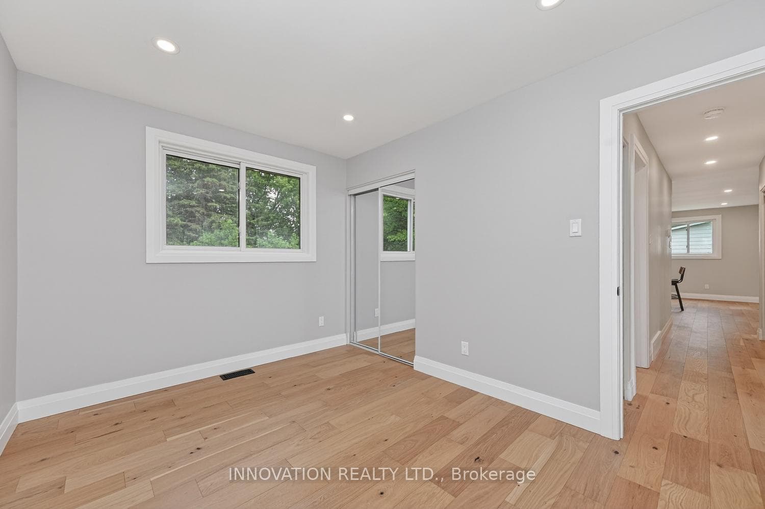 6535 Rideau Valley Drive photo 14