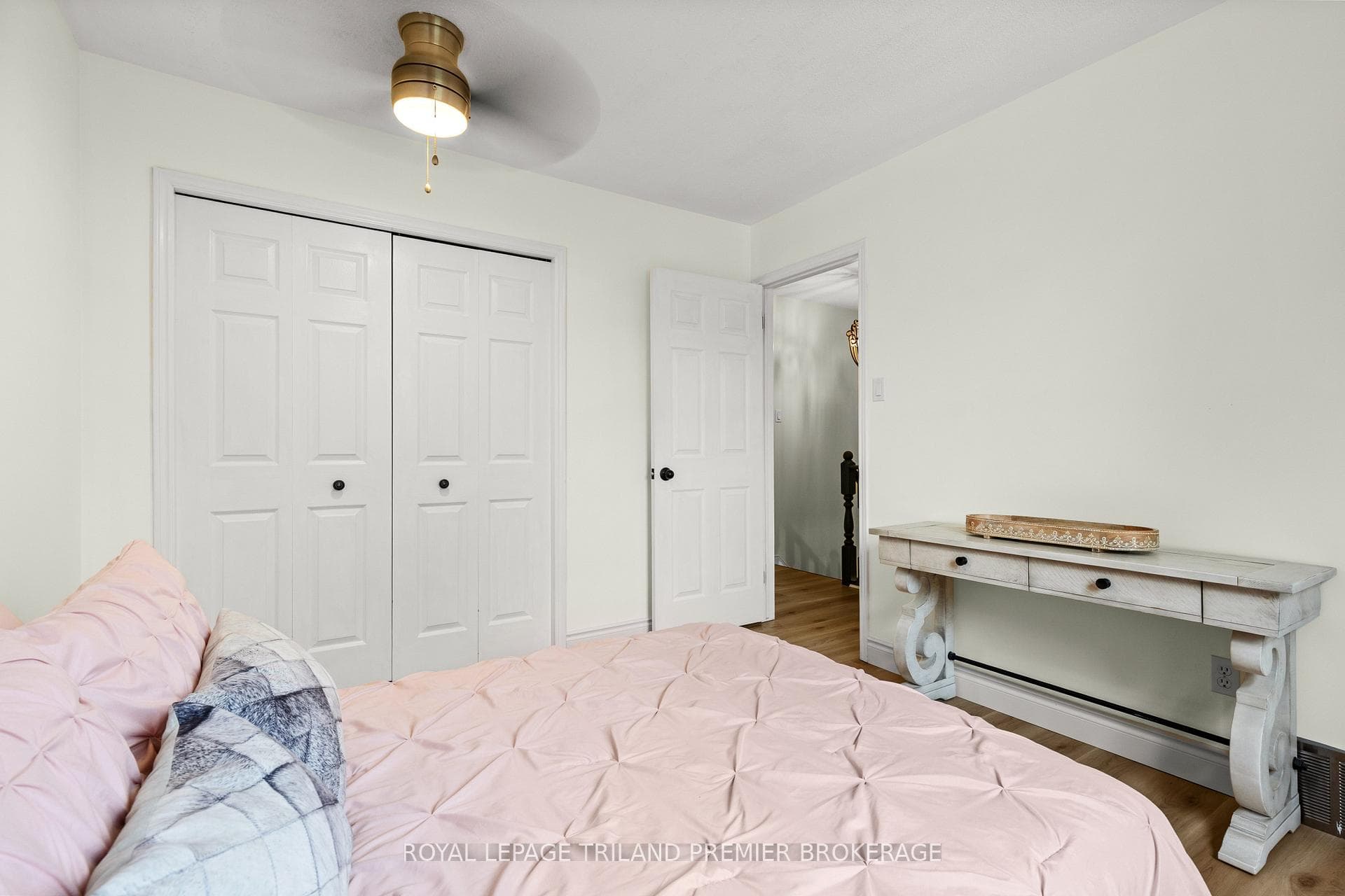95 Gerald Crescent photo 24