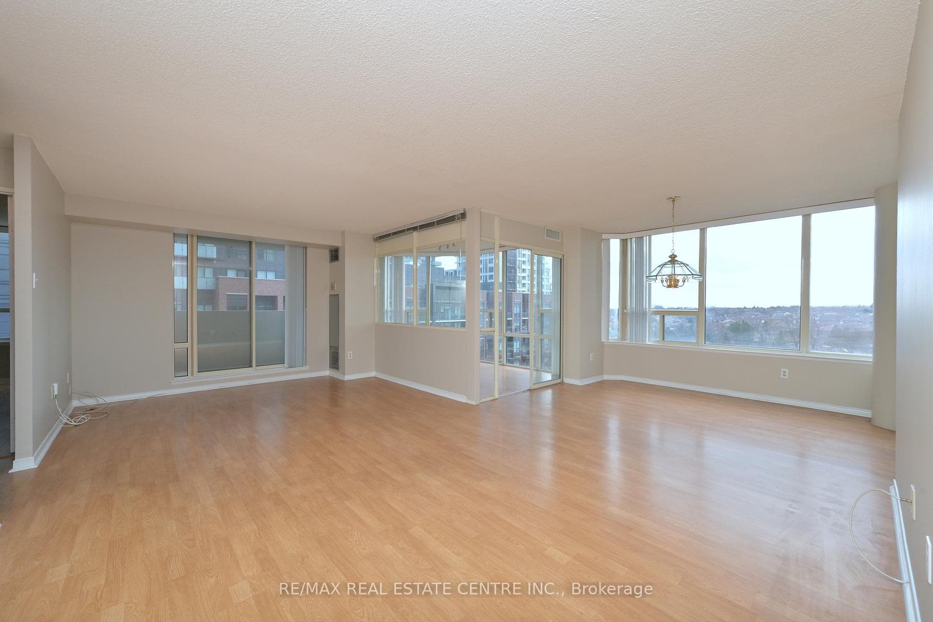 330 Rathburn Road Unit #609 photo 11