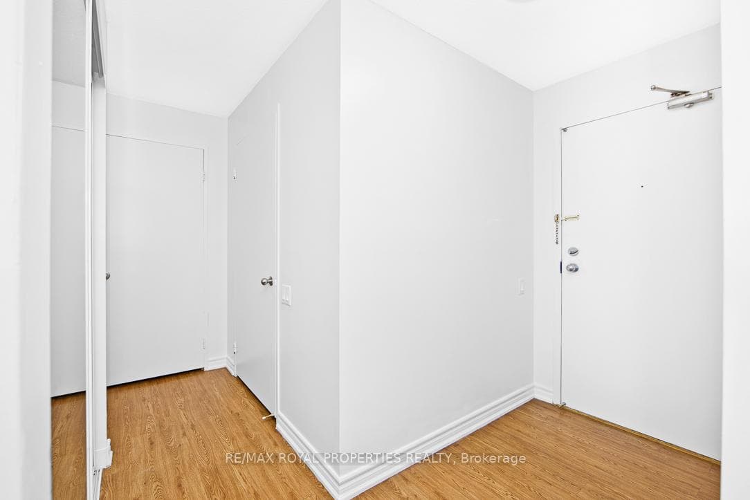 2460 Eglinton Avenue Unit LPH -11 photo 5