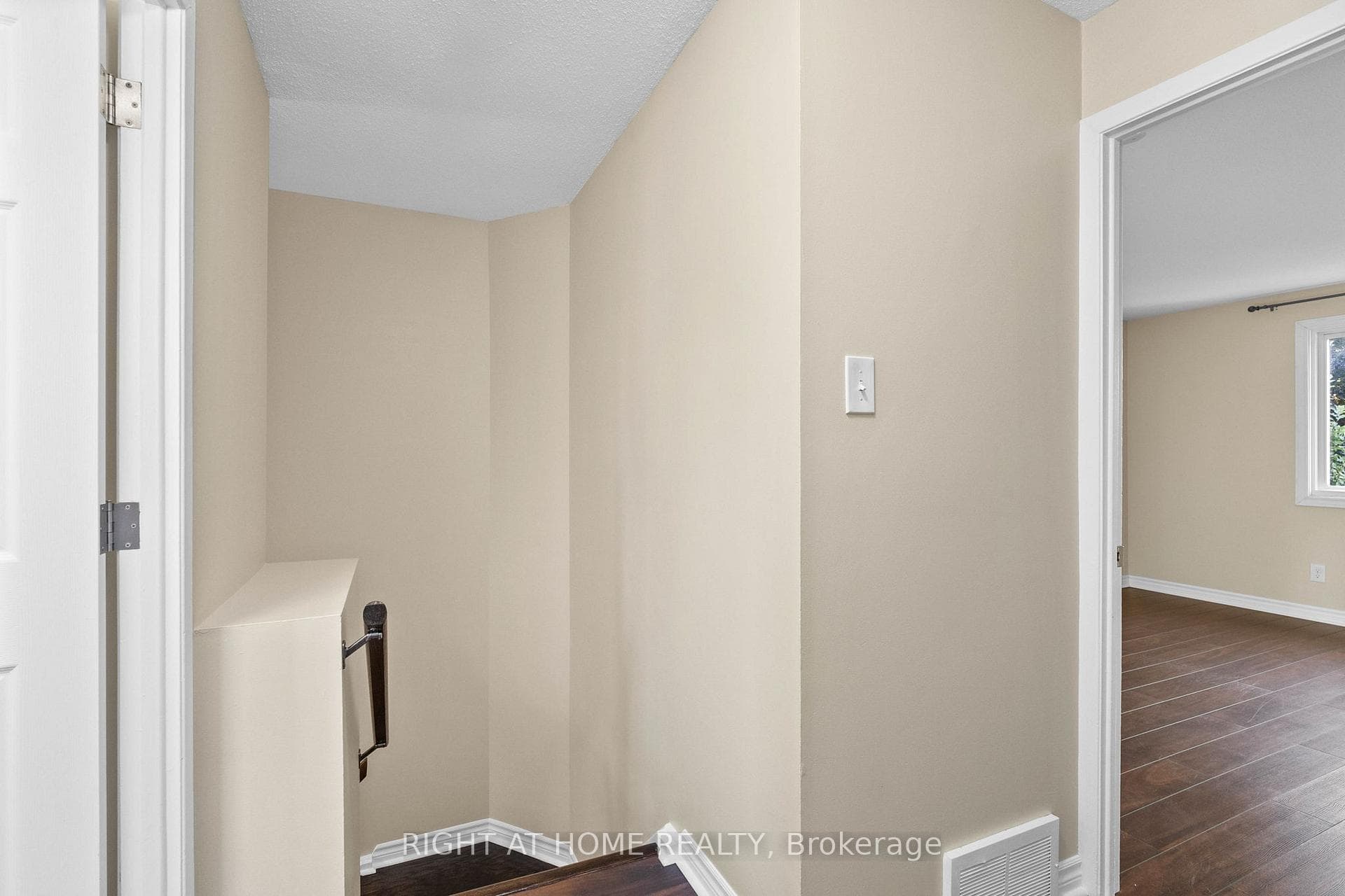 235 THISTLEDOWN Court photo 21