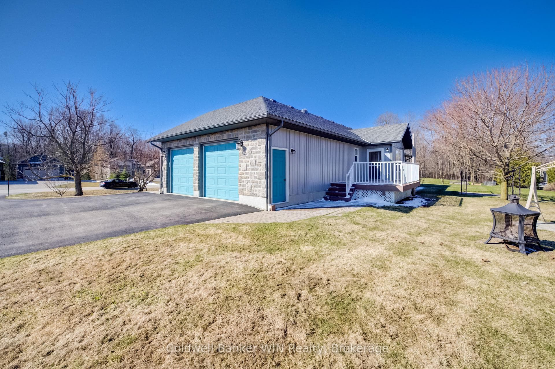 34 Regency Drive photo 30