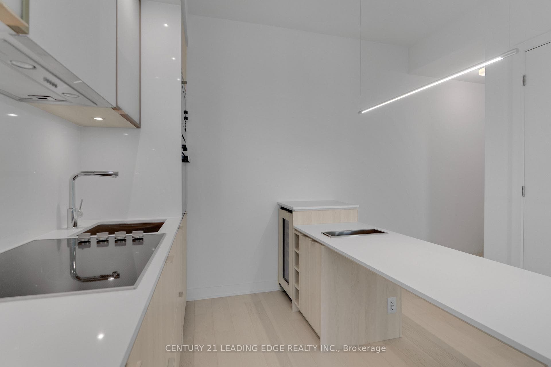 11 Yorkville Avenue Unit 3810 photo 24