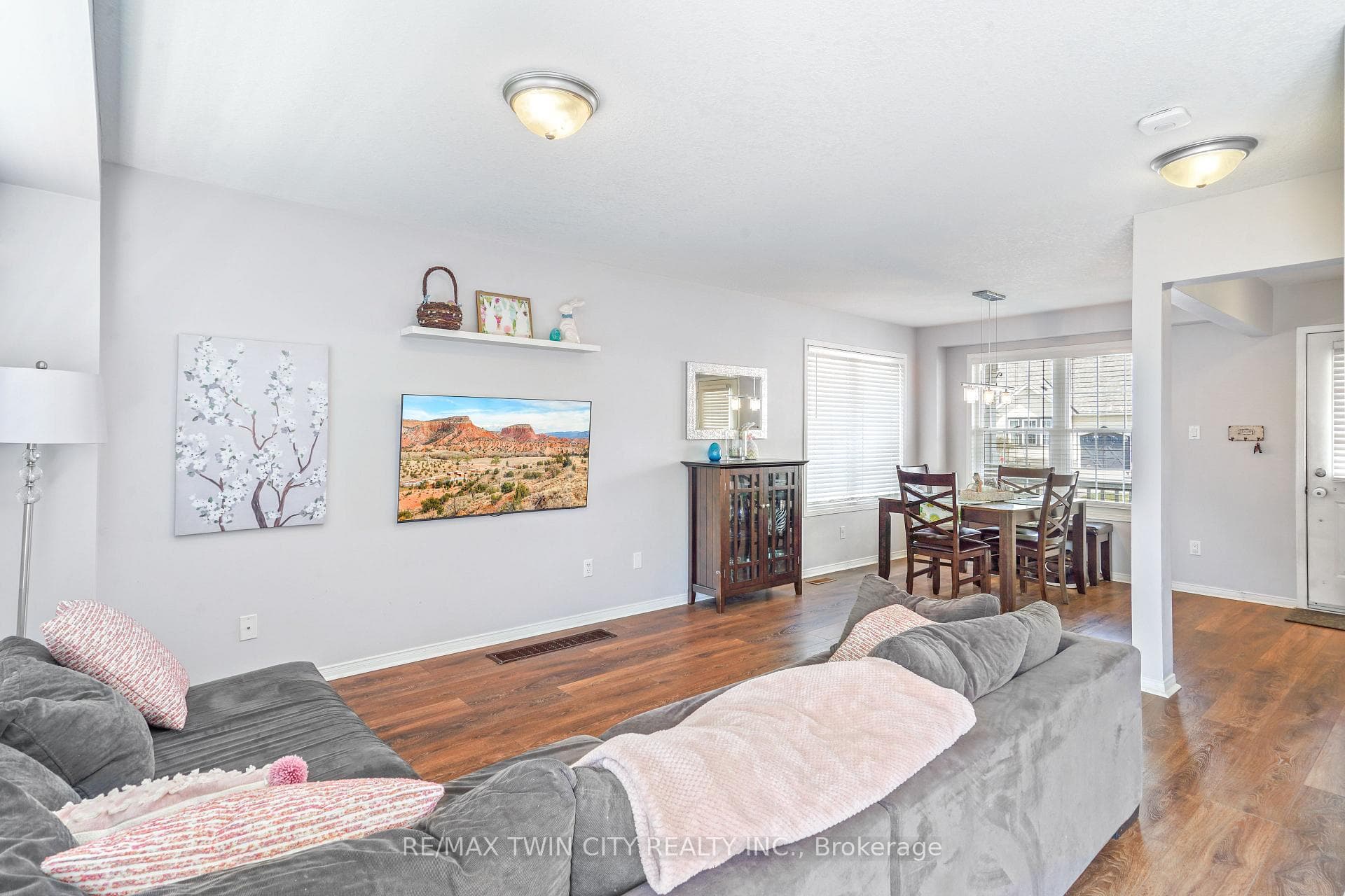 216 Osborn Avenue photo 11