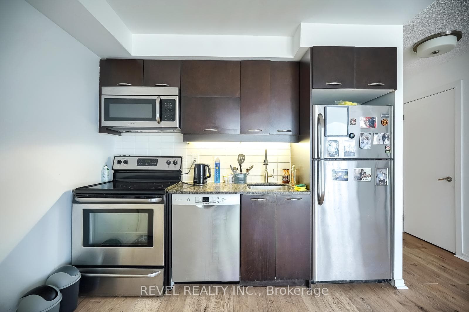 38 Joe Shuster Way Unit 1409 photo 10