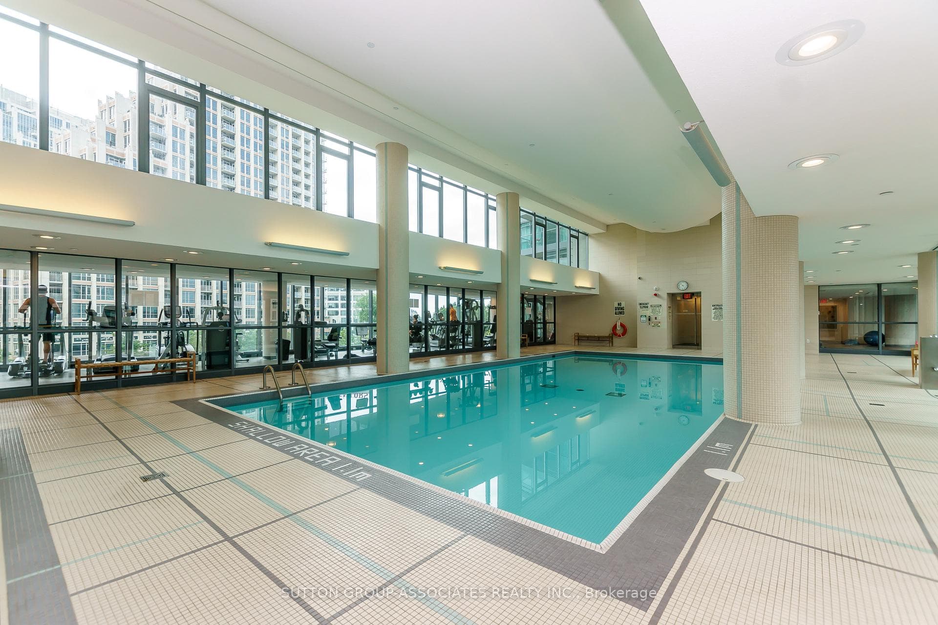 215 Fort York Boulevard Unit 507 photo 31