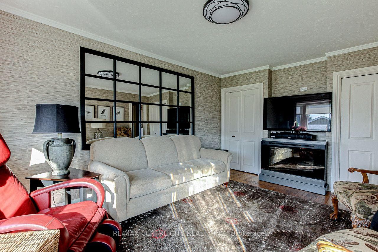 174 Harrison Place photo 20