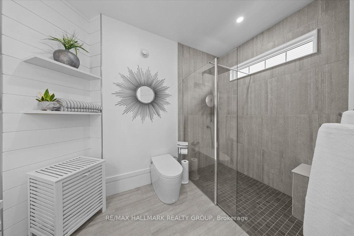 184 Bonnyley Crescent photo 25
