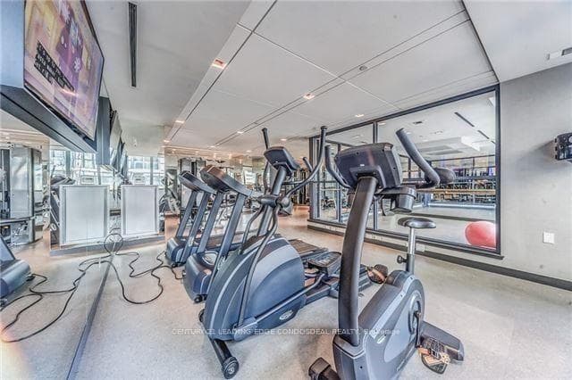 210 Simcoe Street Unit 2209 photo 12