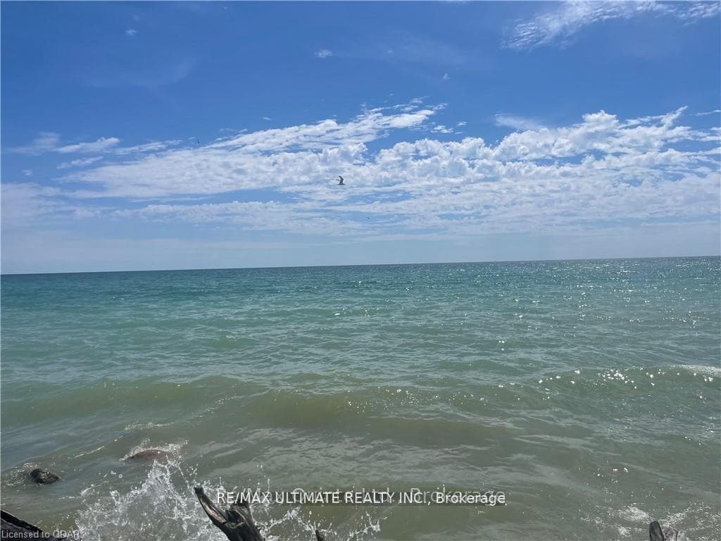153 BEACH Drive photo 4