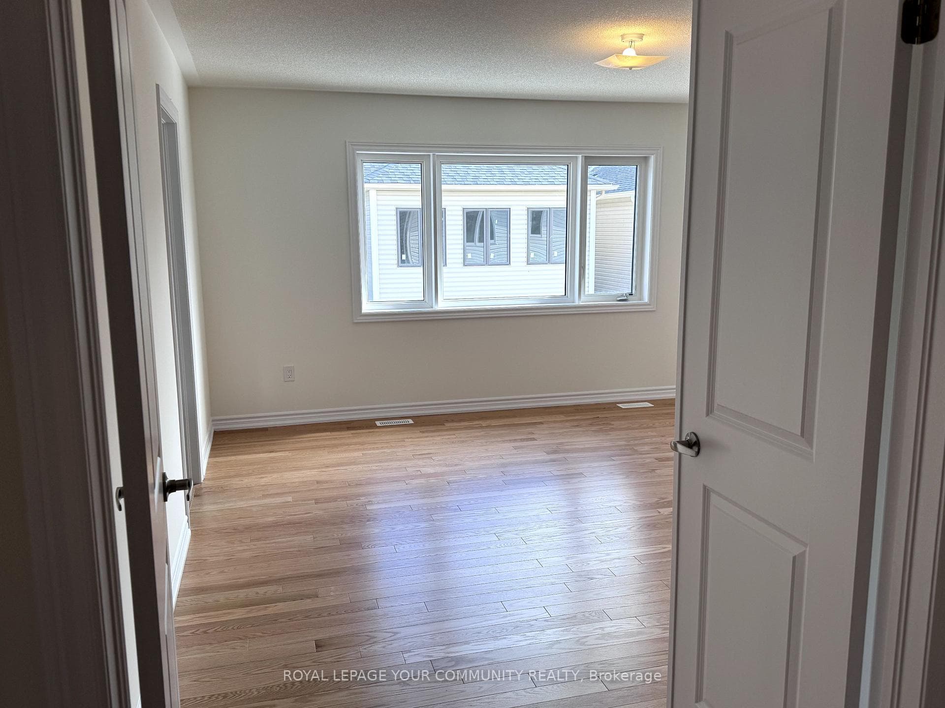 10 Tamworth Terrace photo 17