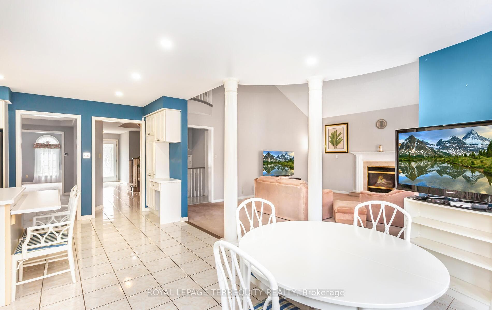 Overlooking Great/Family Room