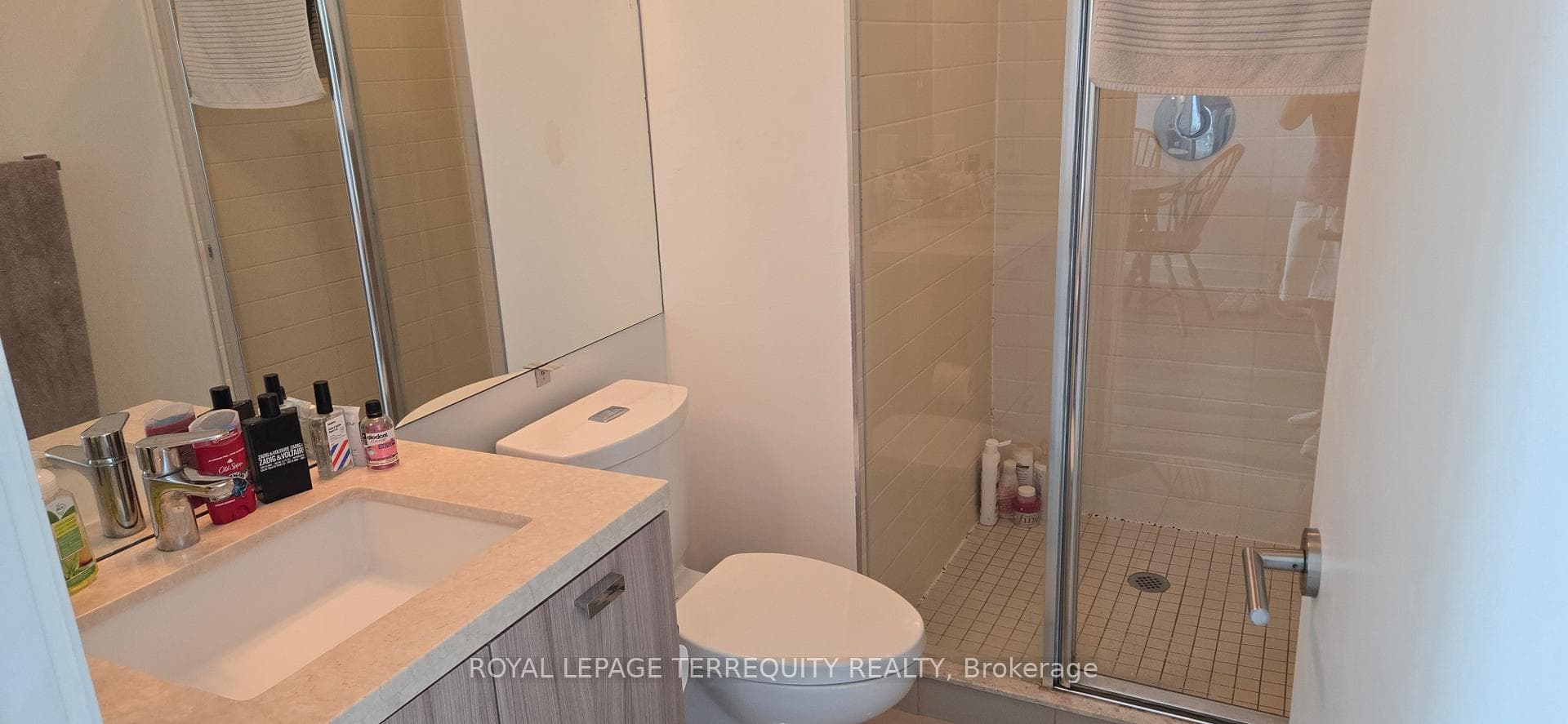 290 Adelaide Street Unit 1309 photo 10