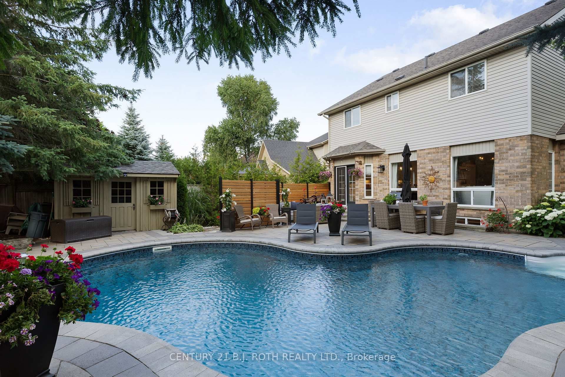 63 ROSE Street photo 33
