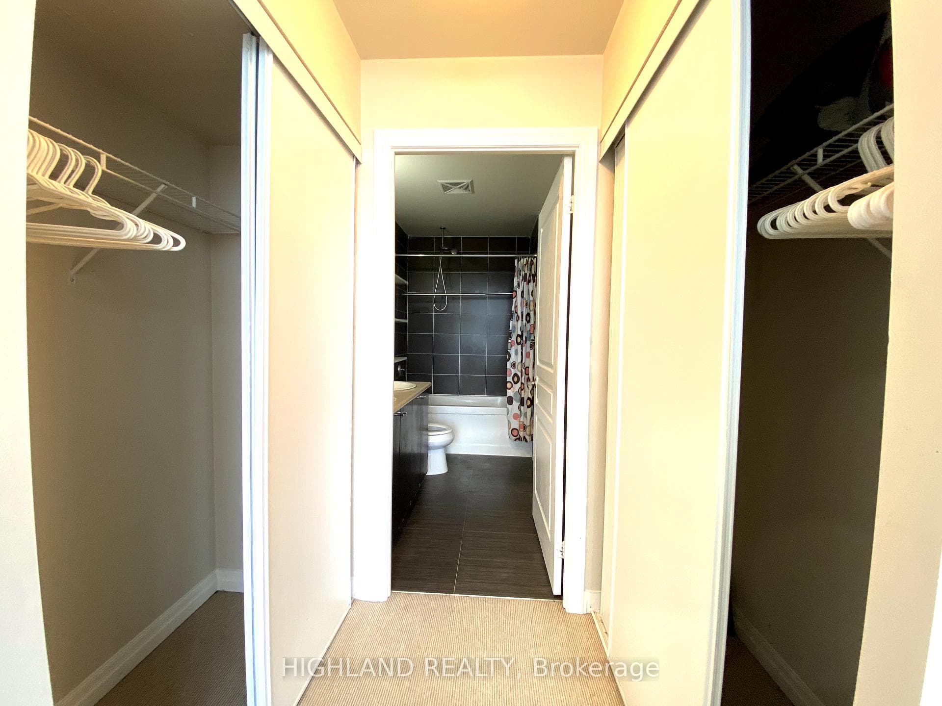 223 Webb Drive Unit 1404 photo 11